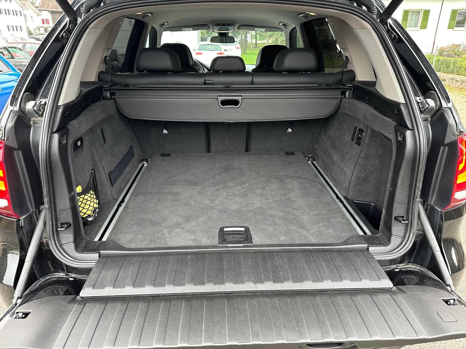 BMW X5 xDrive 30d Steptronic-image-12