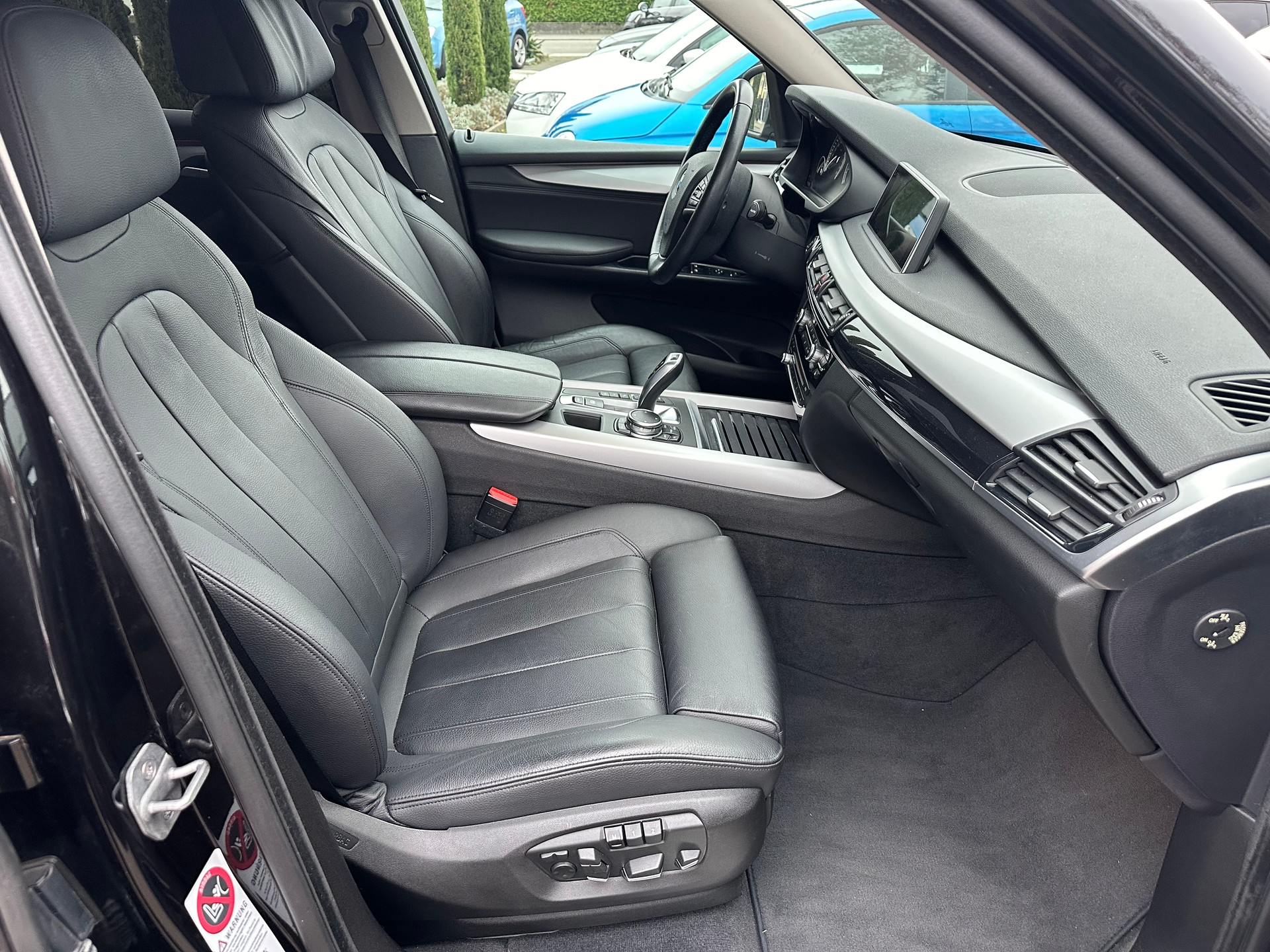 BMW X5 xDrive 30d Steptronic-image-6