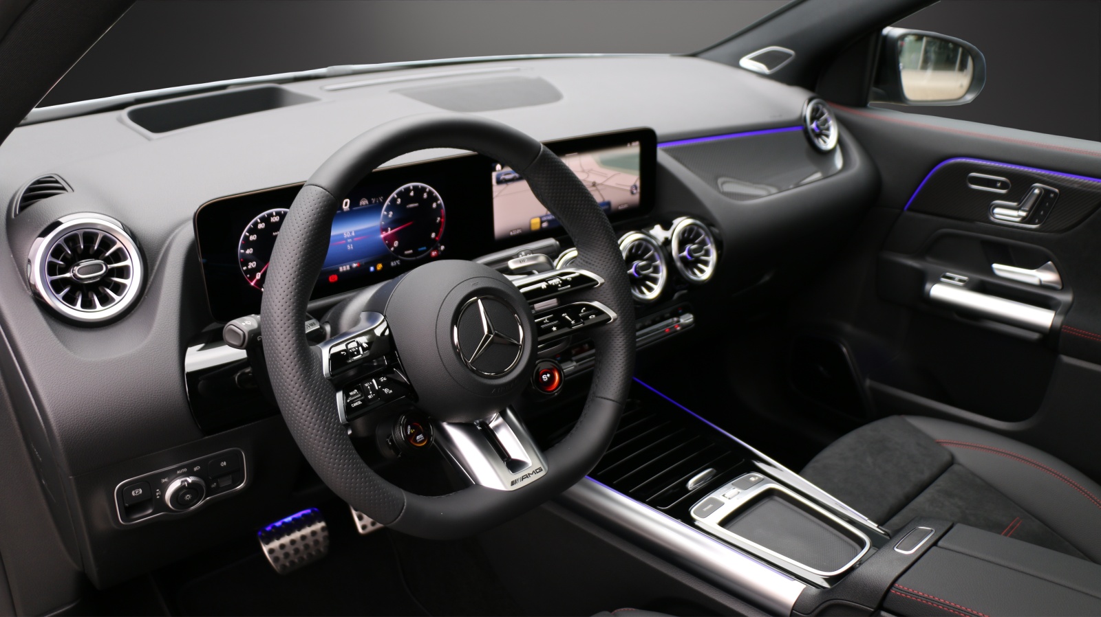 MERCEDES-BENZ GLA 35 AMG 4MATIC-image-9