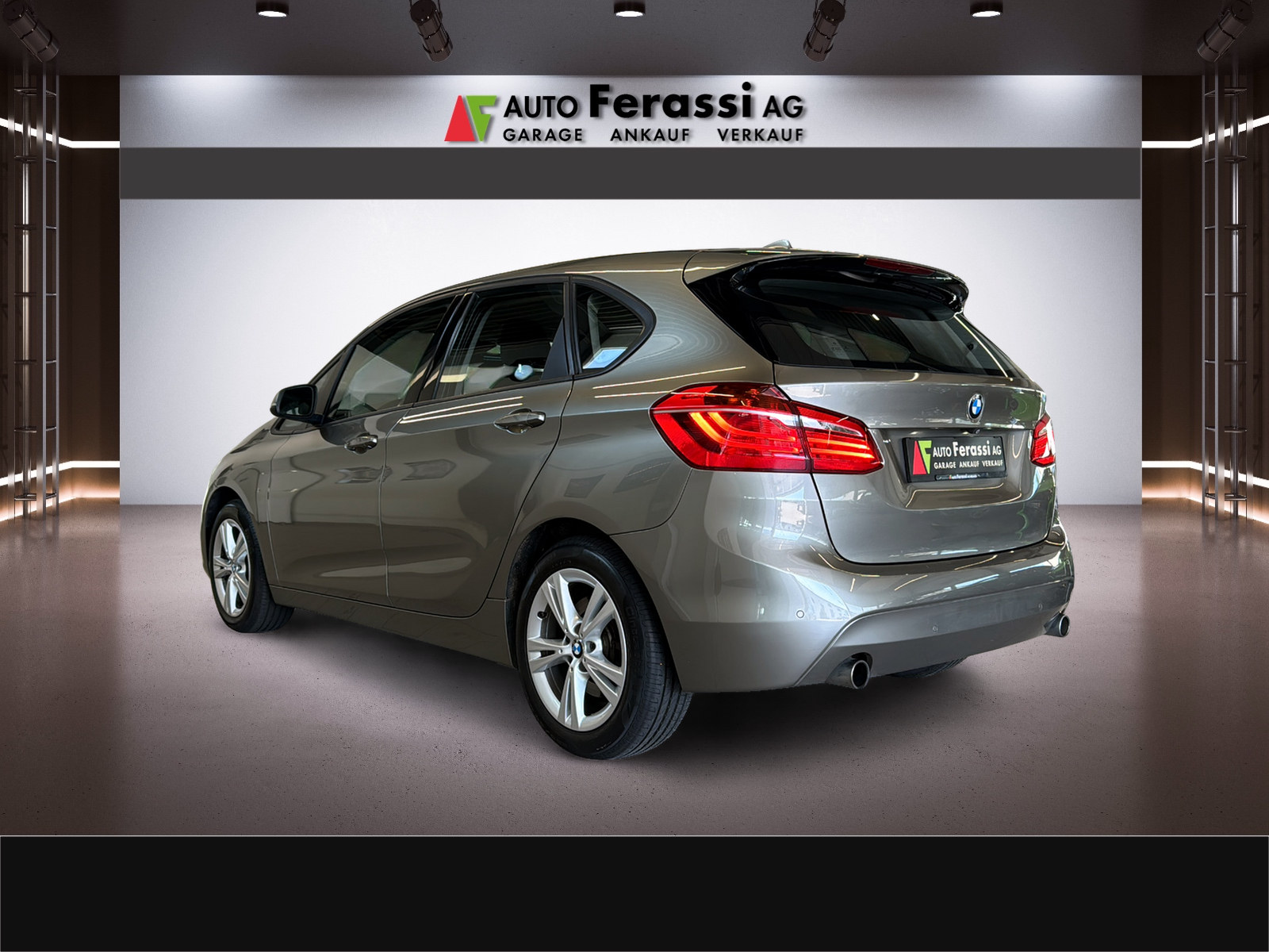 BMW 225i xDrive Active Tourer Steptronic-showroom-element-3