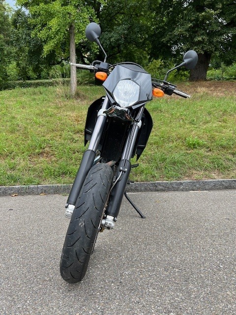 KTM LC4 - Supermoto (Garagenfahrzeug, 1. Hand)-image-2