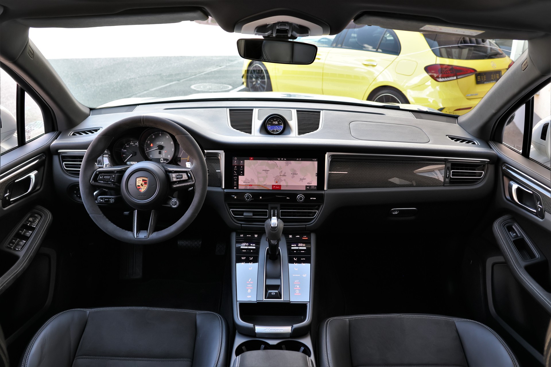 PORSCHE Macan GTS PDK (CH)-image-14