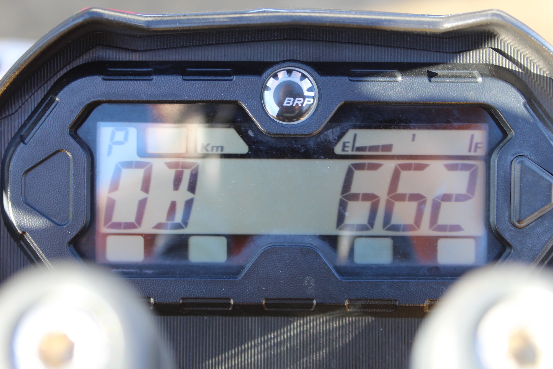 CAN-AM Renegade 800R 4x4-image-9
