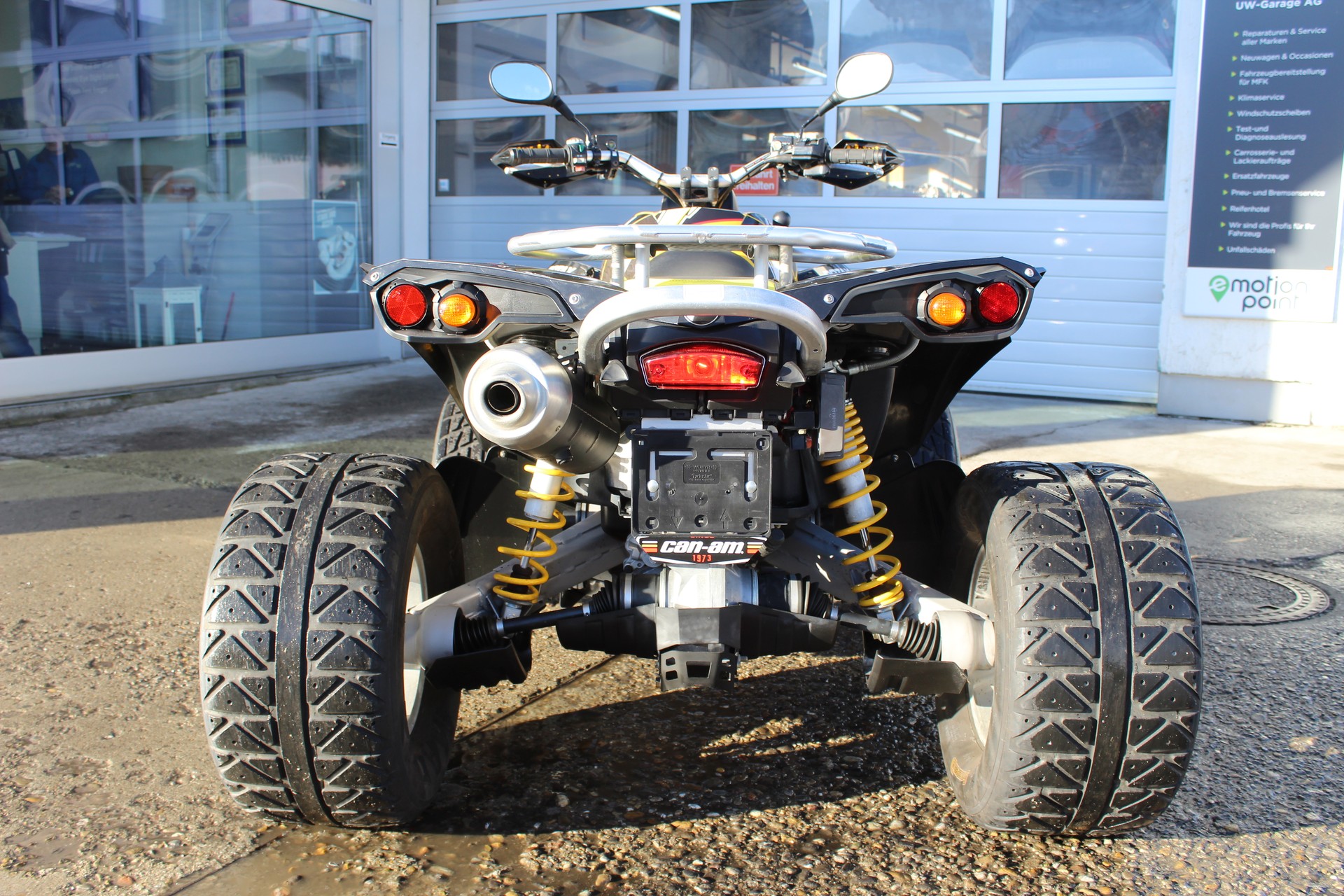 CAN-AM Renegade 800R 4x4-image-3