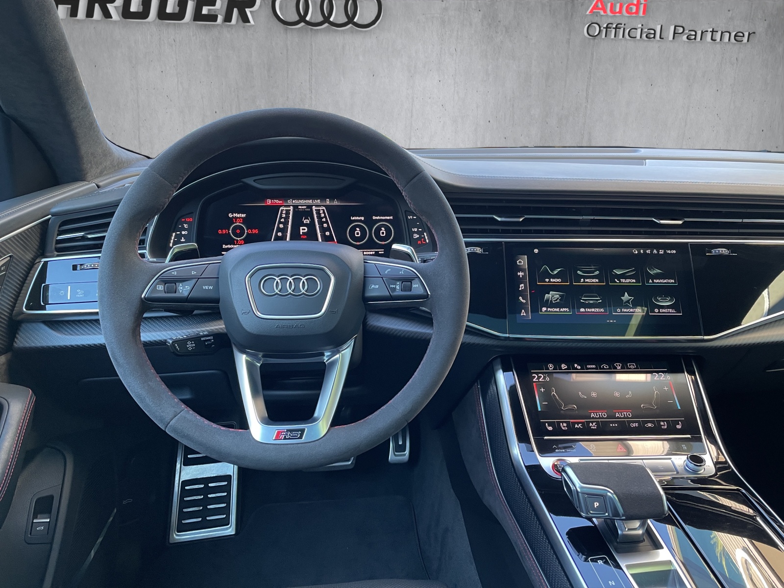 AUDI RSQ8 quattro-image-9