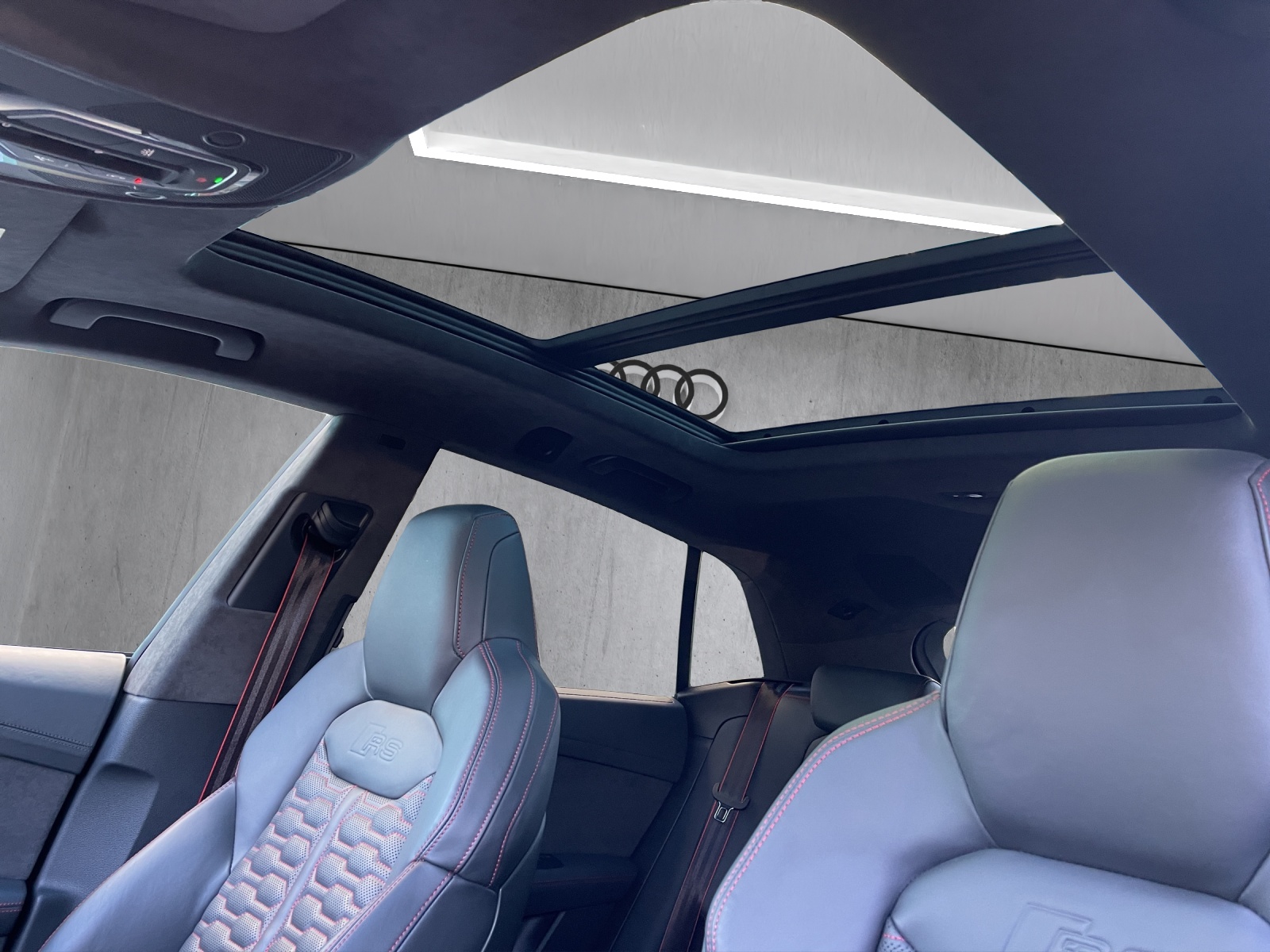 AUDI RSQ8 quattro-image-16