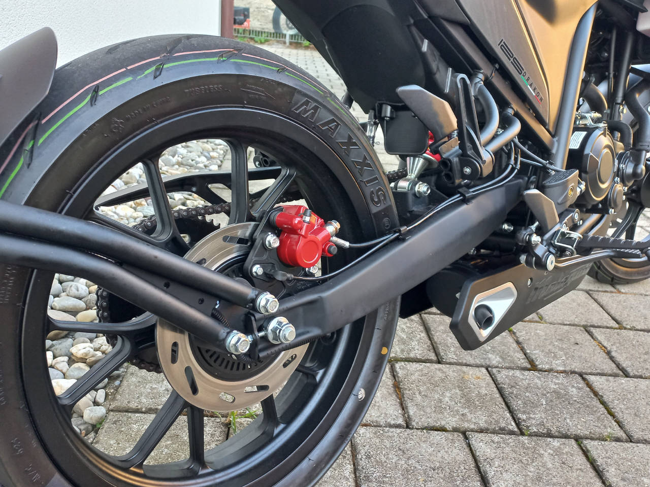 MALAGUTI Drakon 125 ABS-image-7