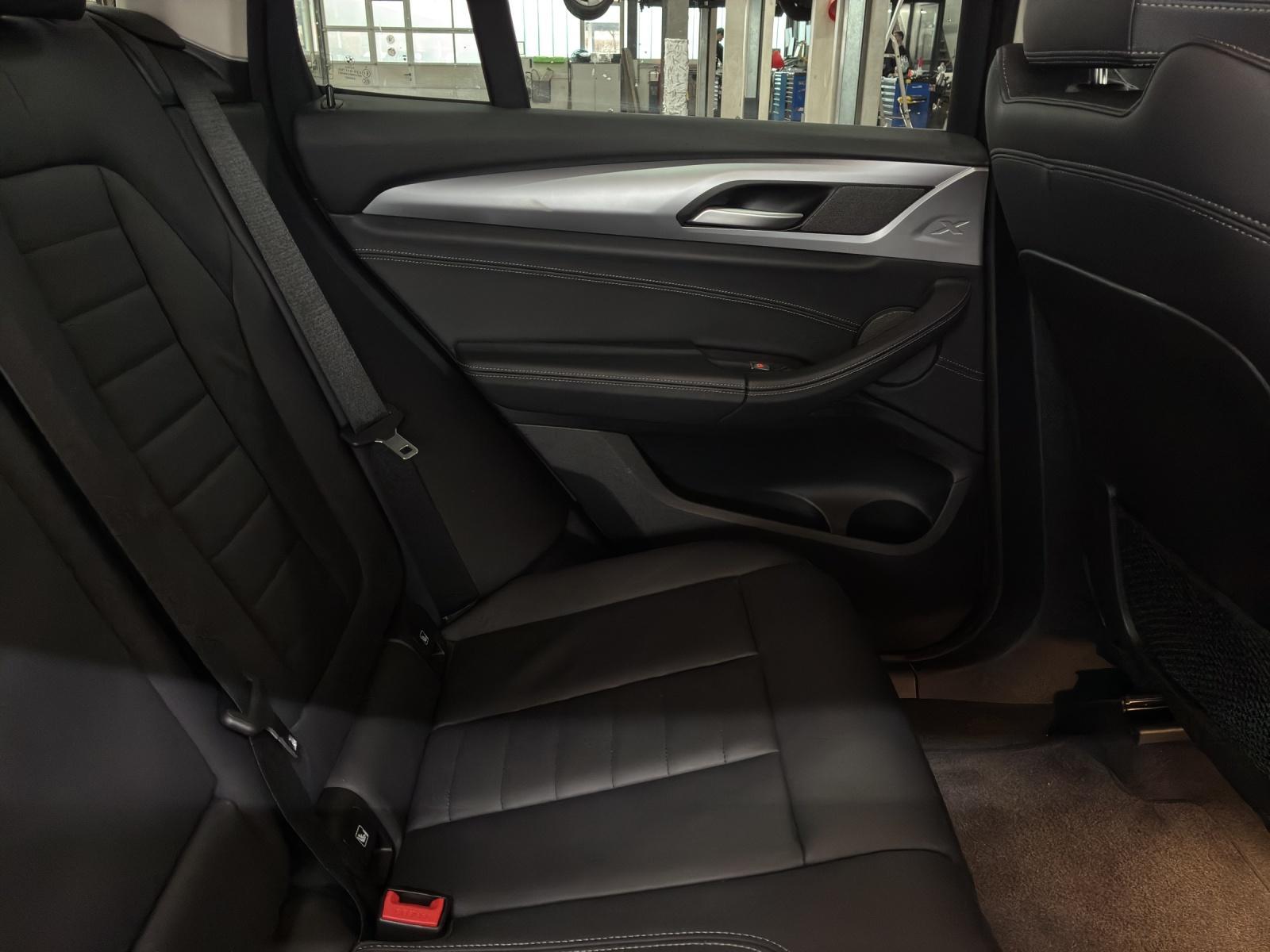 BMW X3 30e xDrive-image-18