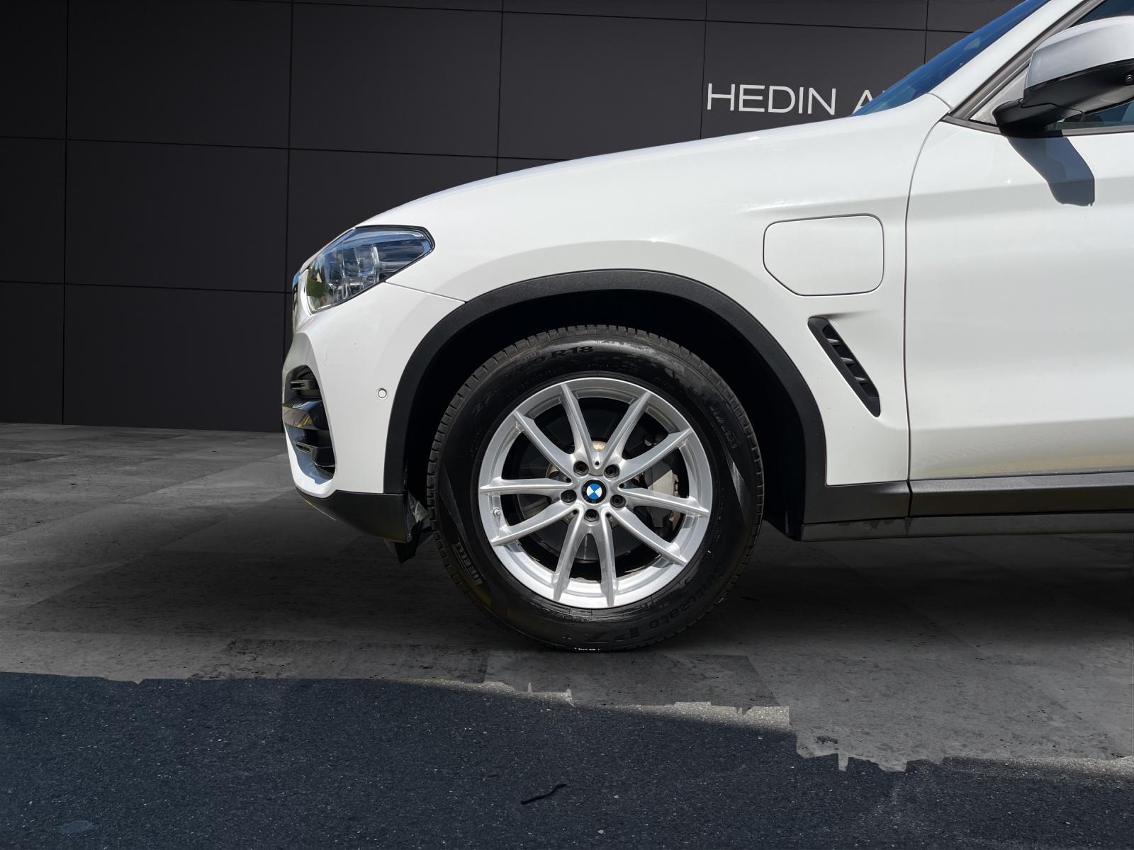 BMW X3 30e xDrive-image-4