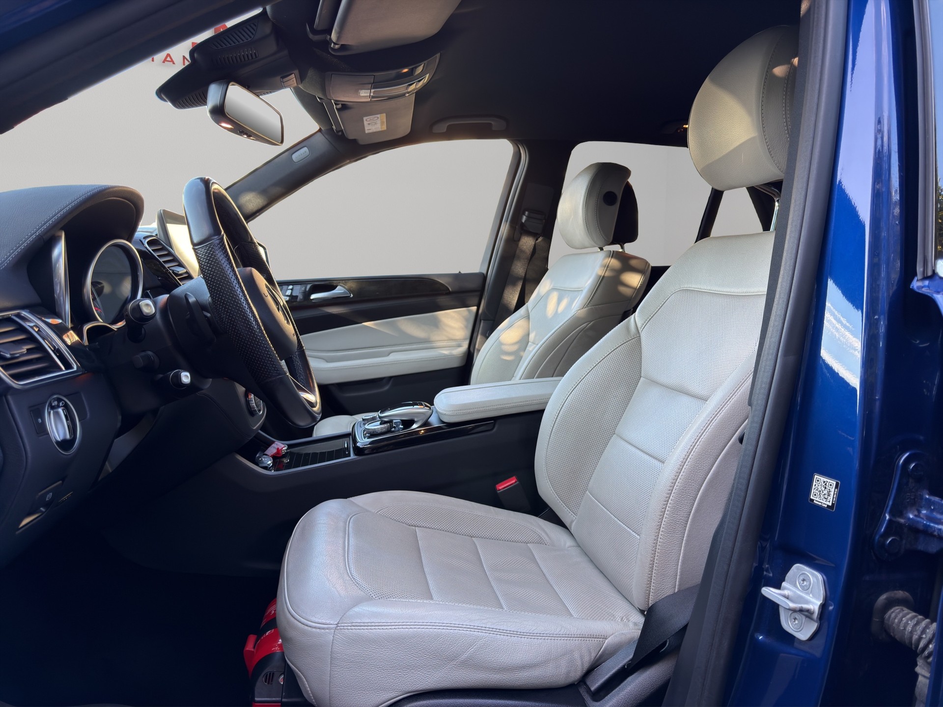 MERCEDES-BENZ GLE 500 Executive 4Matic 9G-Tronic-image-10