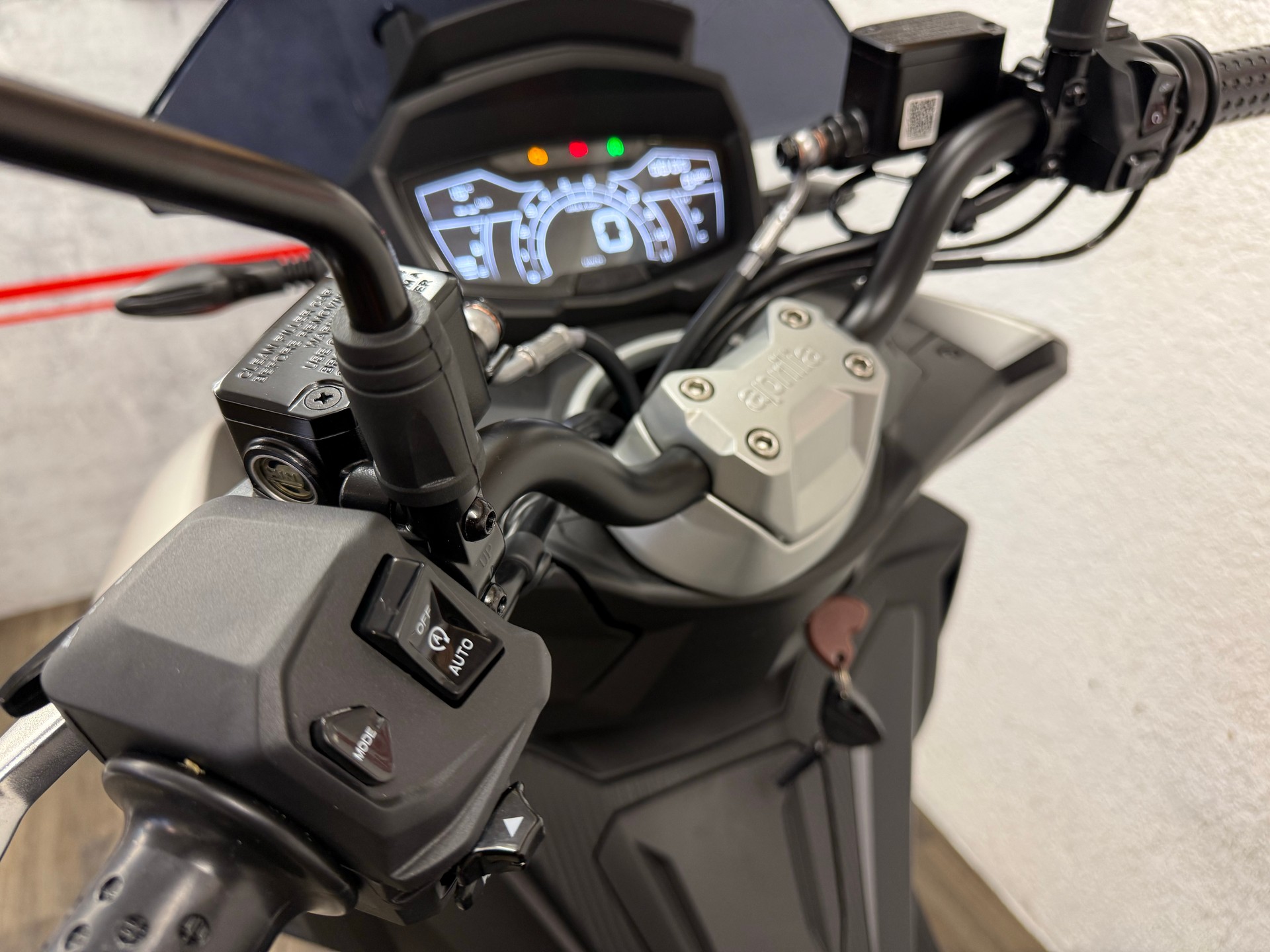 APRILIA SR 125 GT Sport ABS E5+-image-7