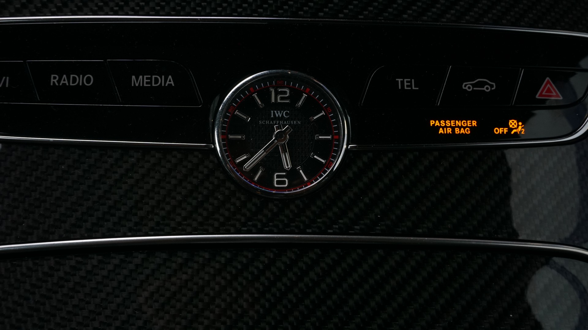 MERCEDES-BENZ C 63 S AMG 9G-tronic-image-21