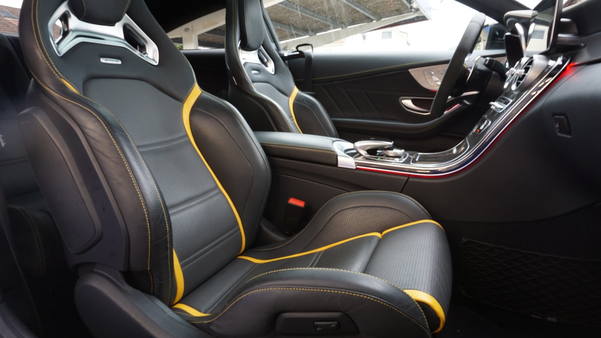 MERCEDES-BENZ C 63 S AMG 9G-tronic-image-14