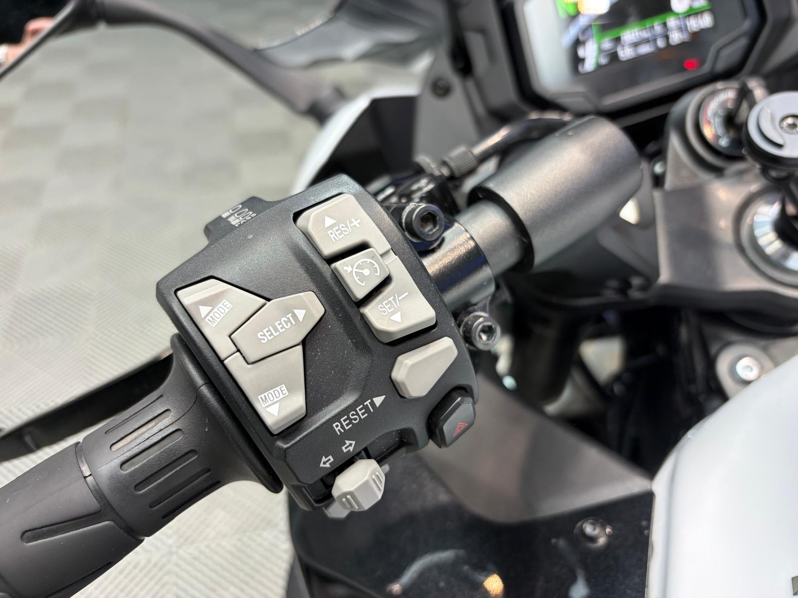 KAWASAKI Ninja 1000 SX SE Performance Tourer-image-7