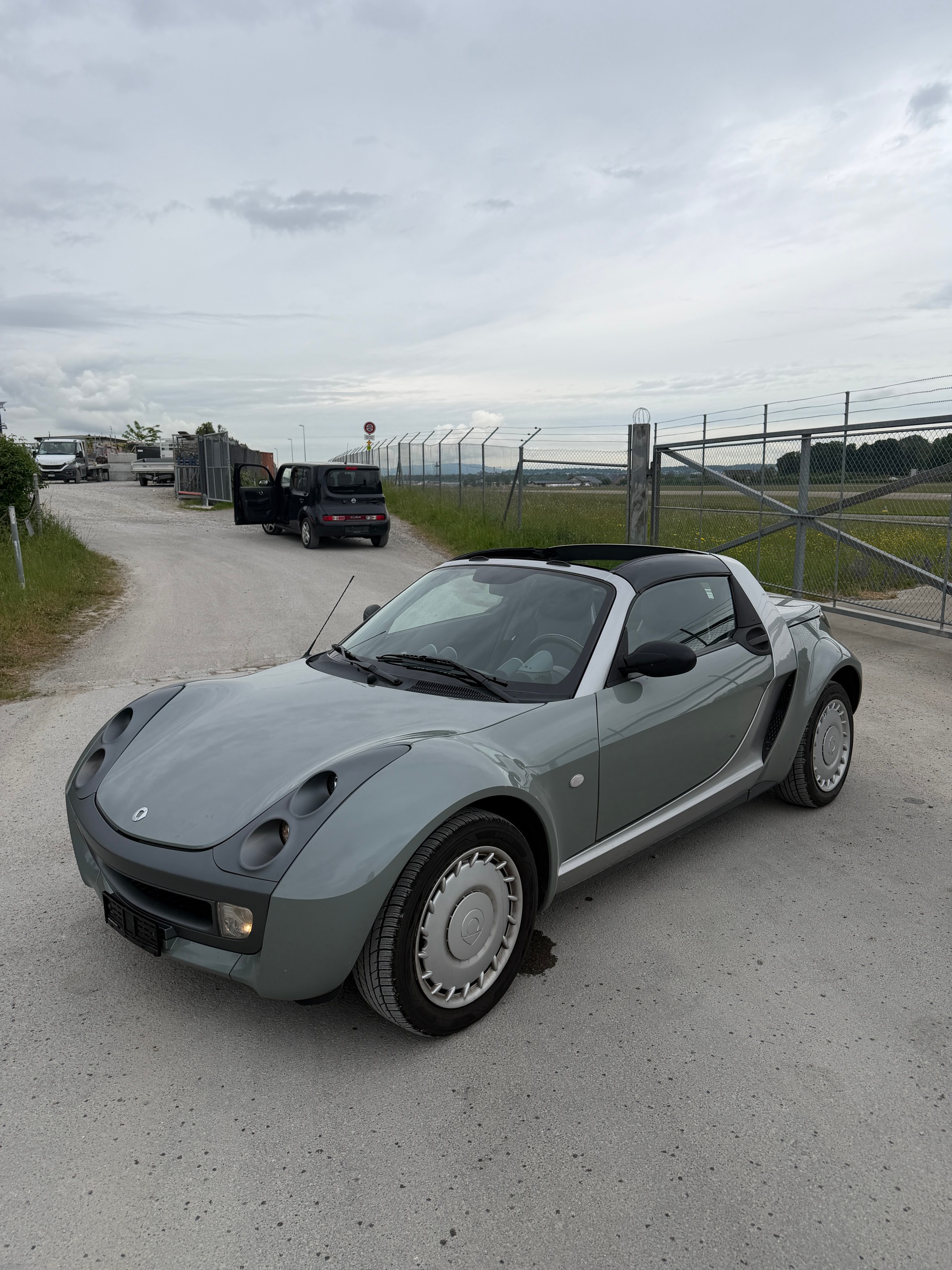 SMART roadster-image-2