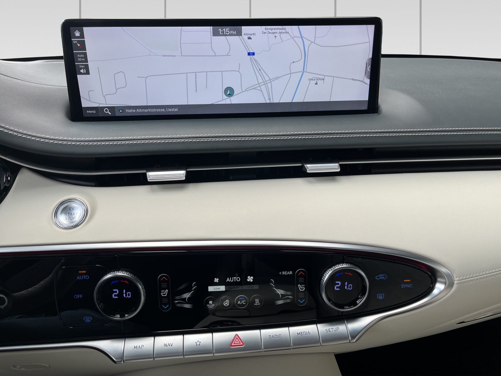 GENESIS GV70 Electrified Sport kWh 77,4 AWD-image-7