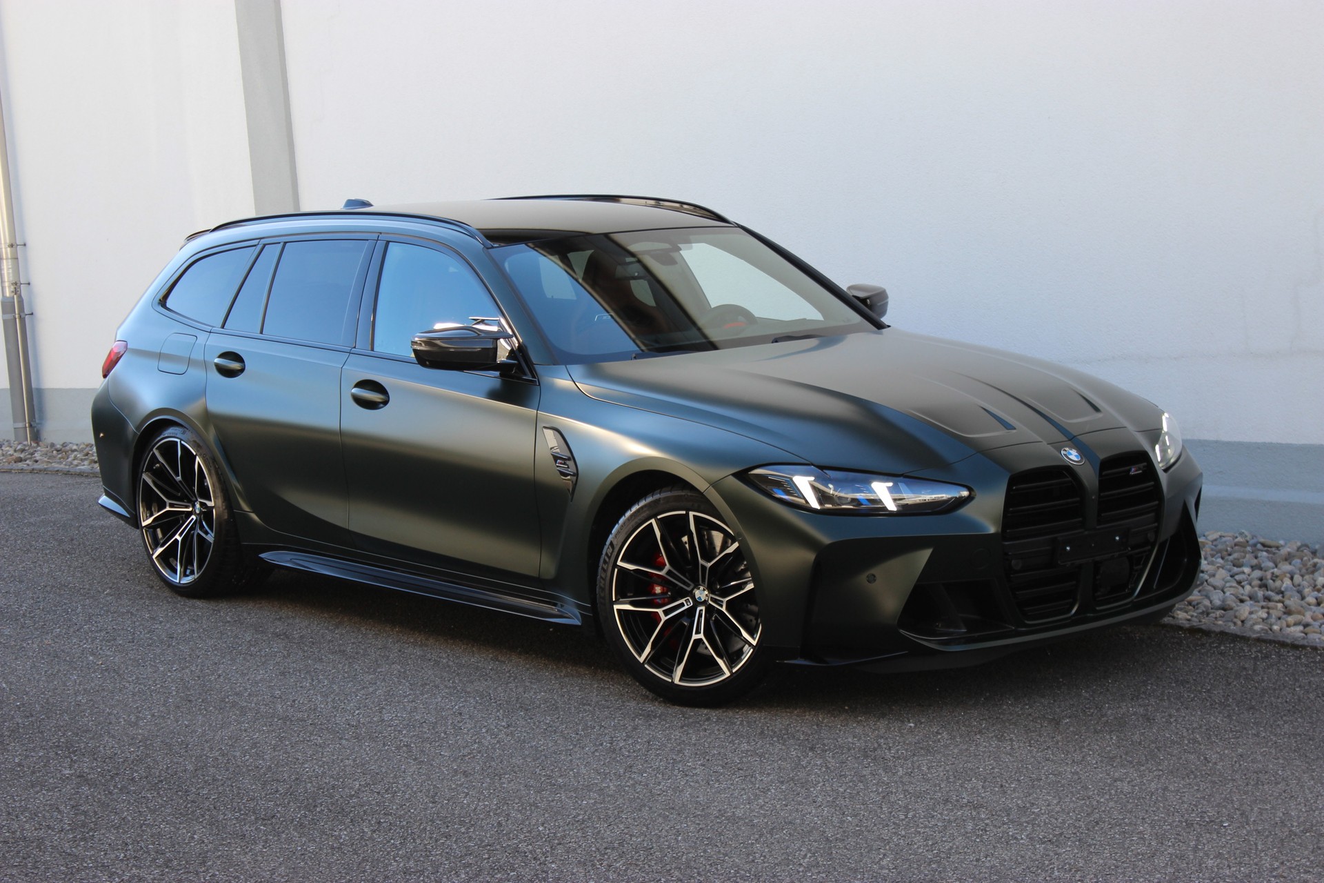 BMW M3 Touring xDrive Competition M CARBON SCHALENSITZE TARTUFO Sonderlackierung *FROZEN DEEP GREEN METALLIC*-showroom-element-2