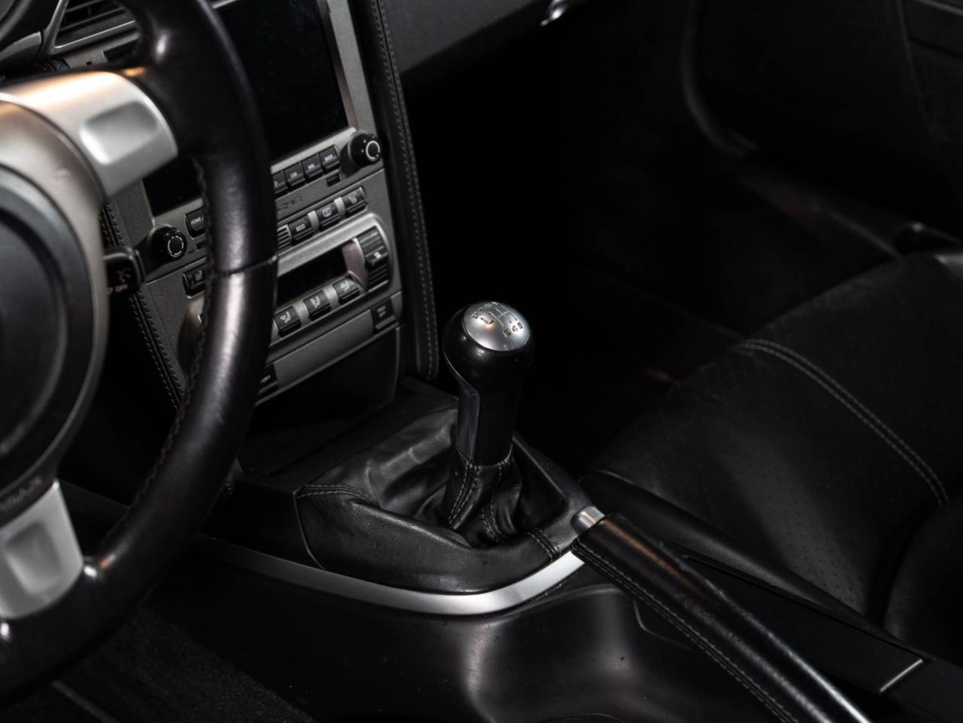 PORSCHE 911 Carrera 4S Coupé-image-13
