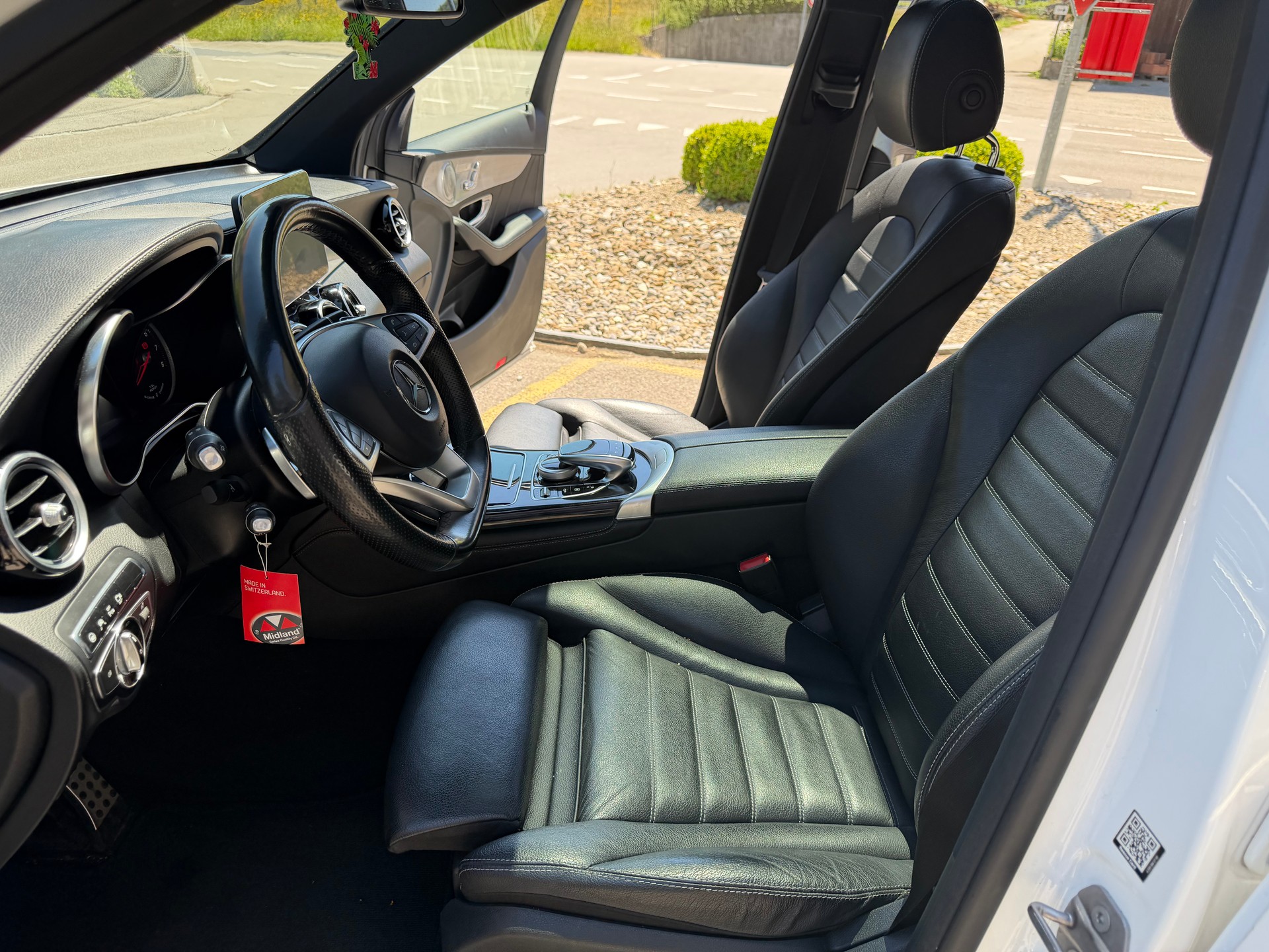 MERCEDES-BENZ GLC 350 e Exclusive 4Matic 7G-Tronic-image-12