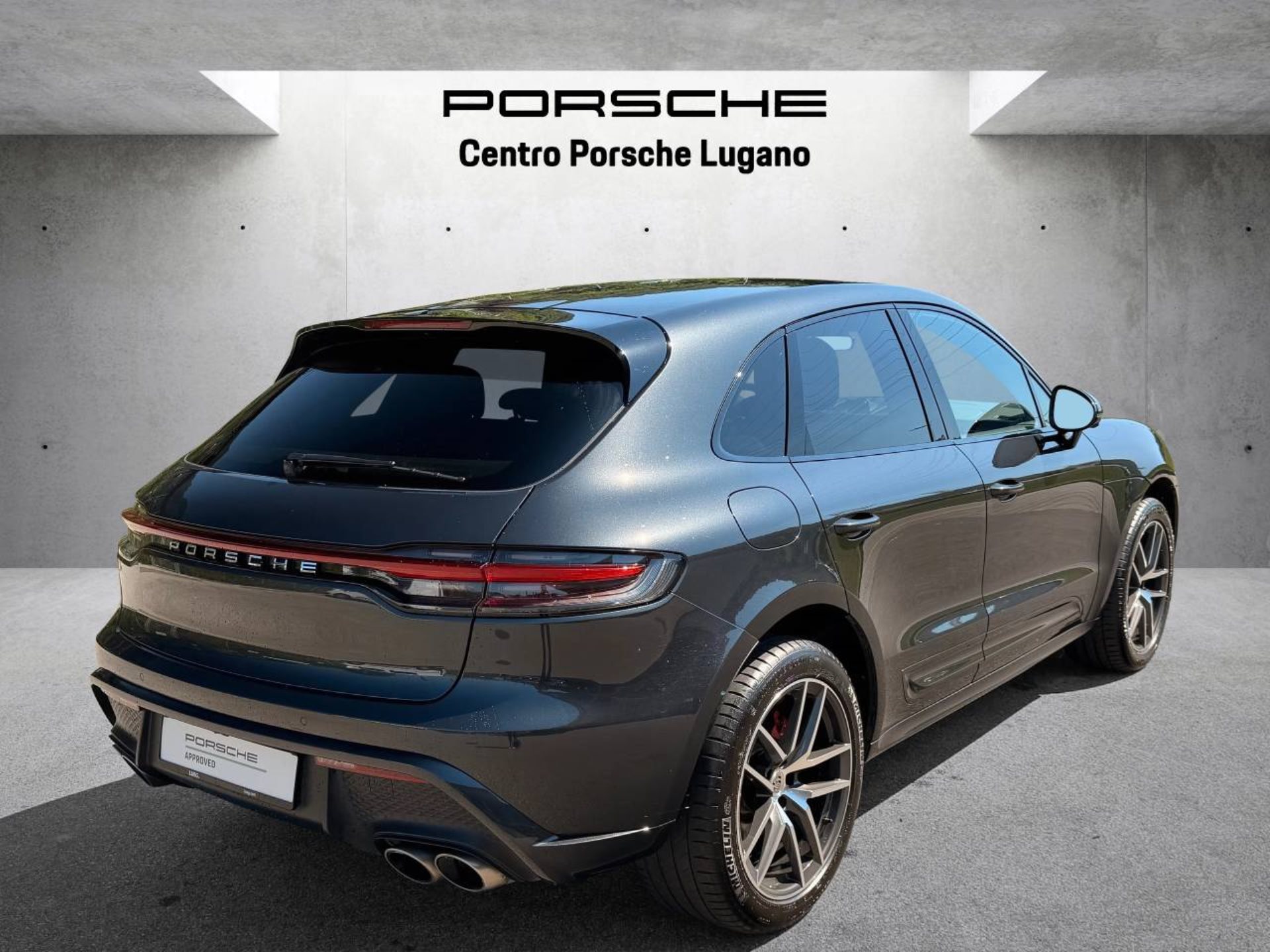 PORSCHE Macan S-image-7