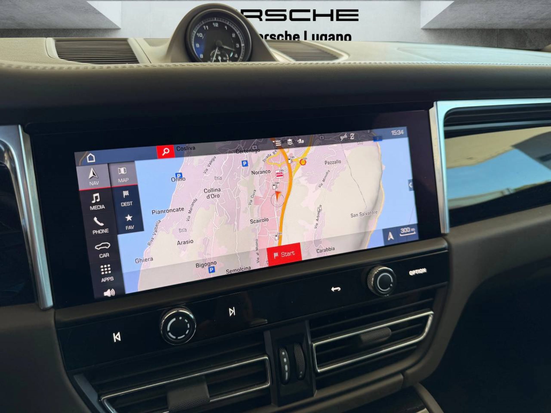 PORSCHE Macan S-image-19