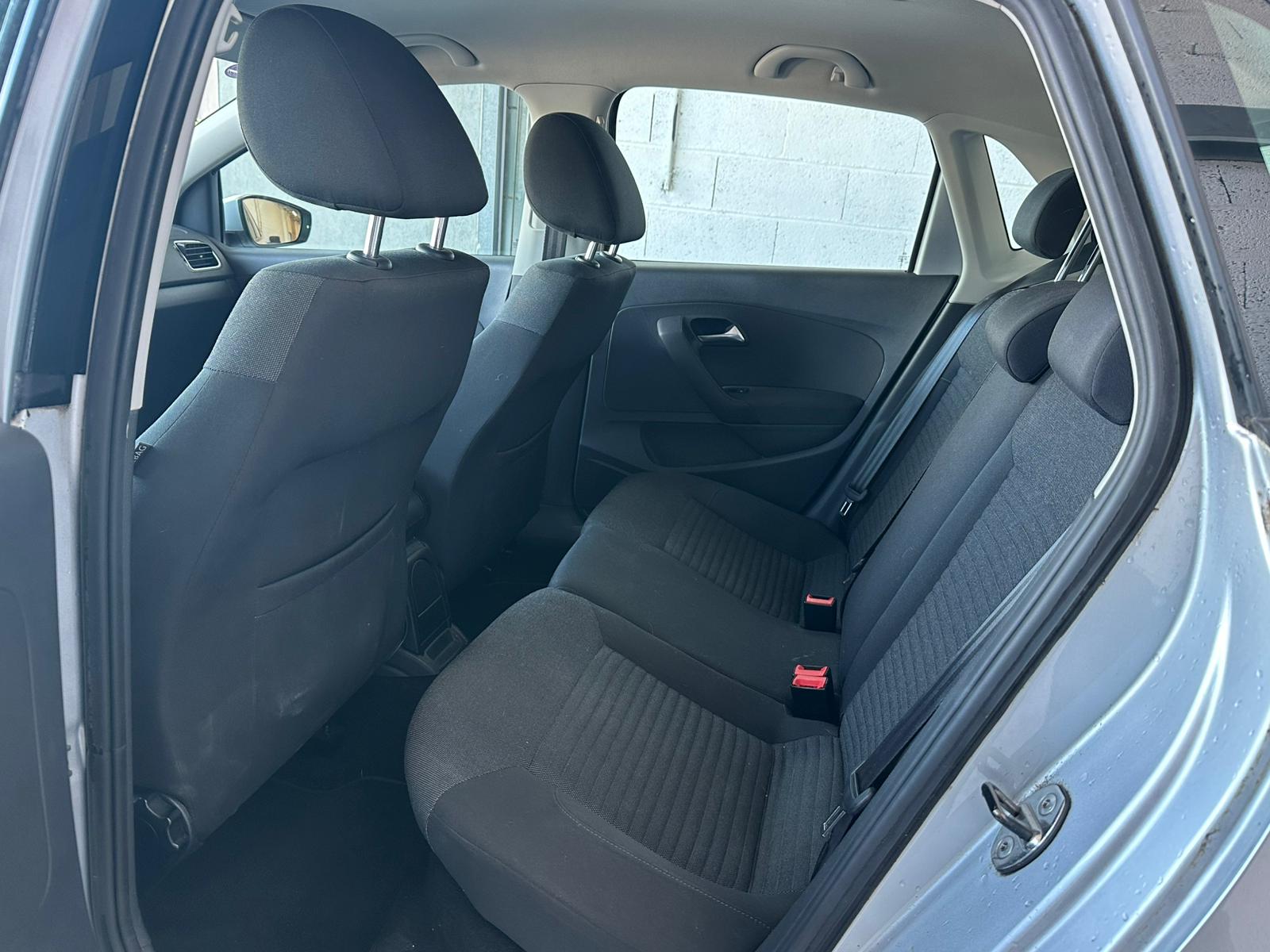 VW Polo 1.2 TSI Comfortline DSG-image-8
