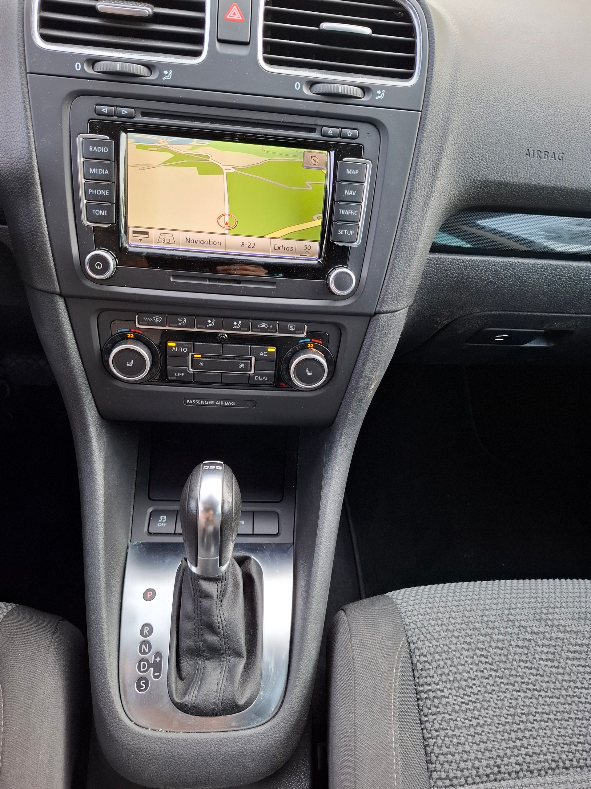 VW Golf Variant 1.4 TSI Comfortline DSG-image-12