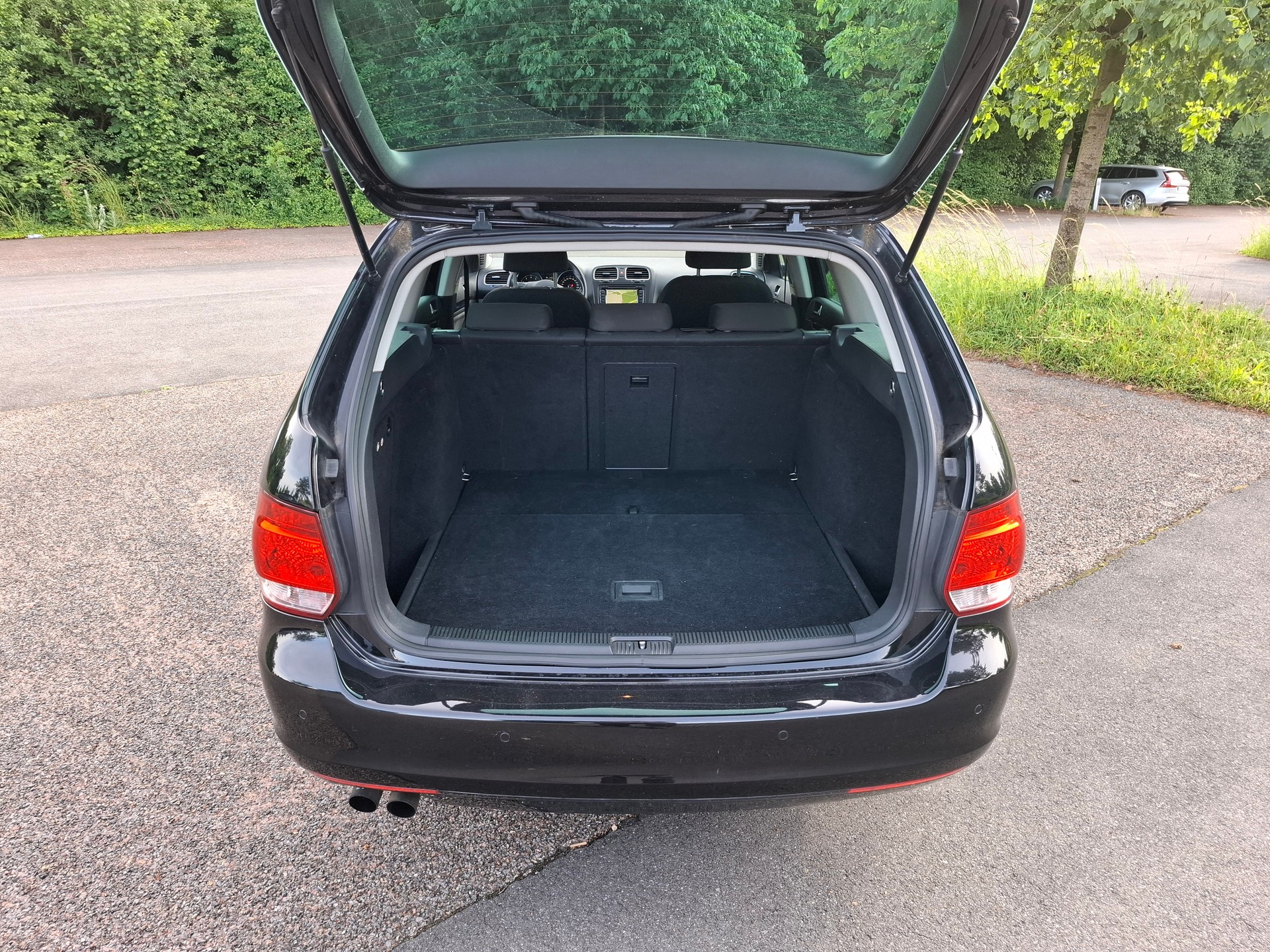 VW Golf Variant 1.4 TSI Comfortline DSG-image-8