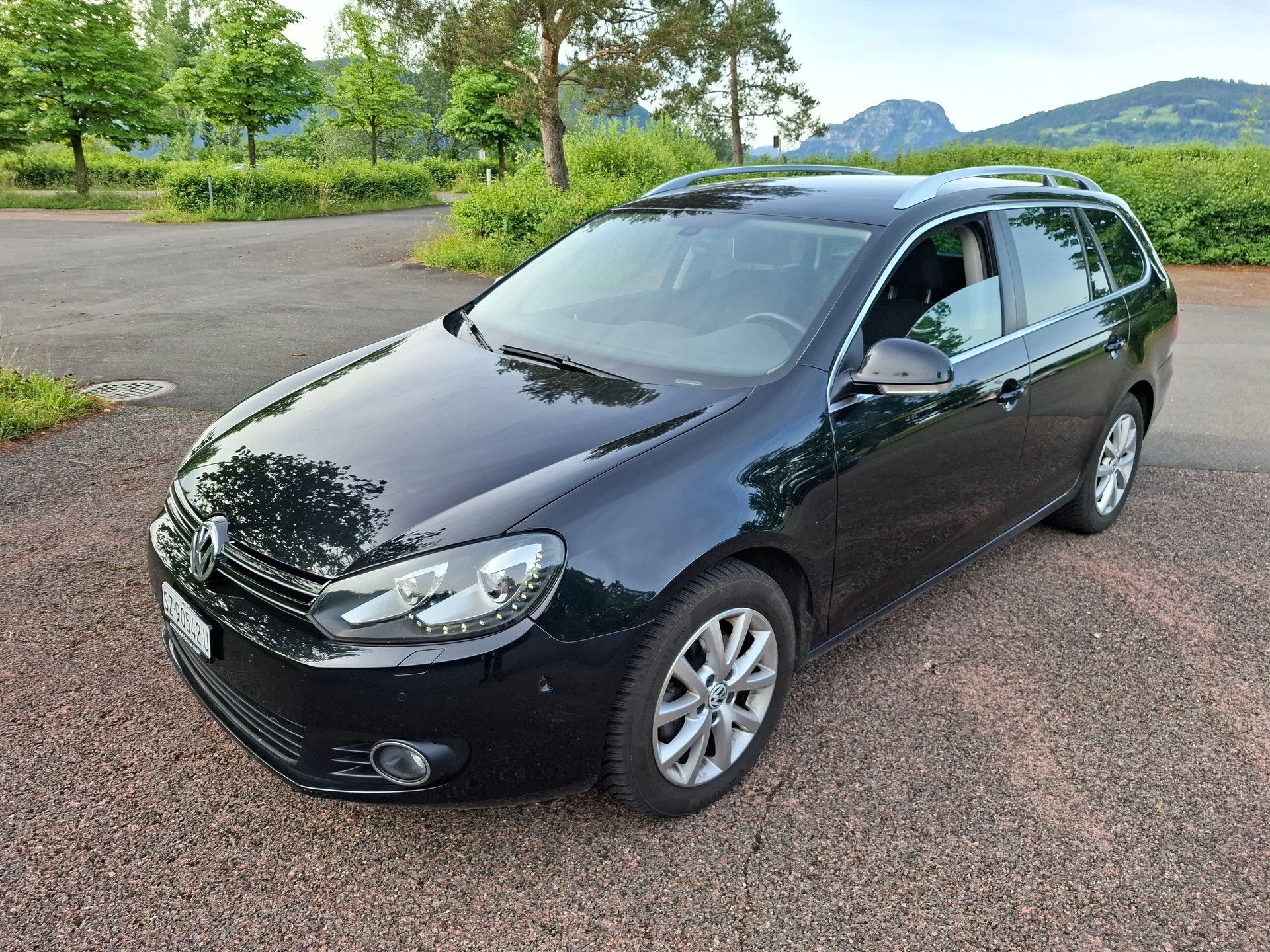 VW Golf Variant 1.4 TSI Comfortline DSG-image-2