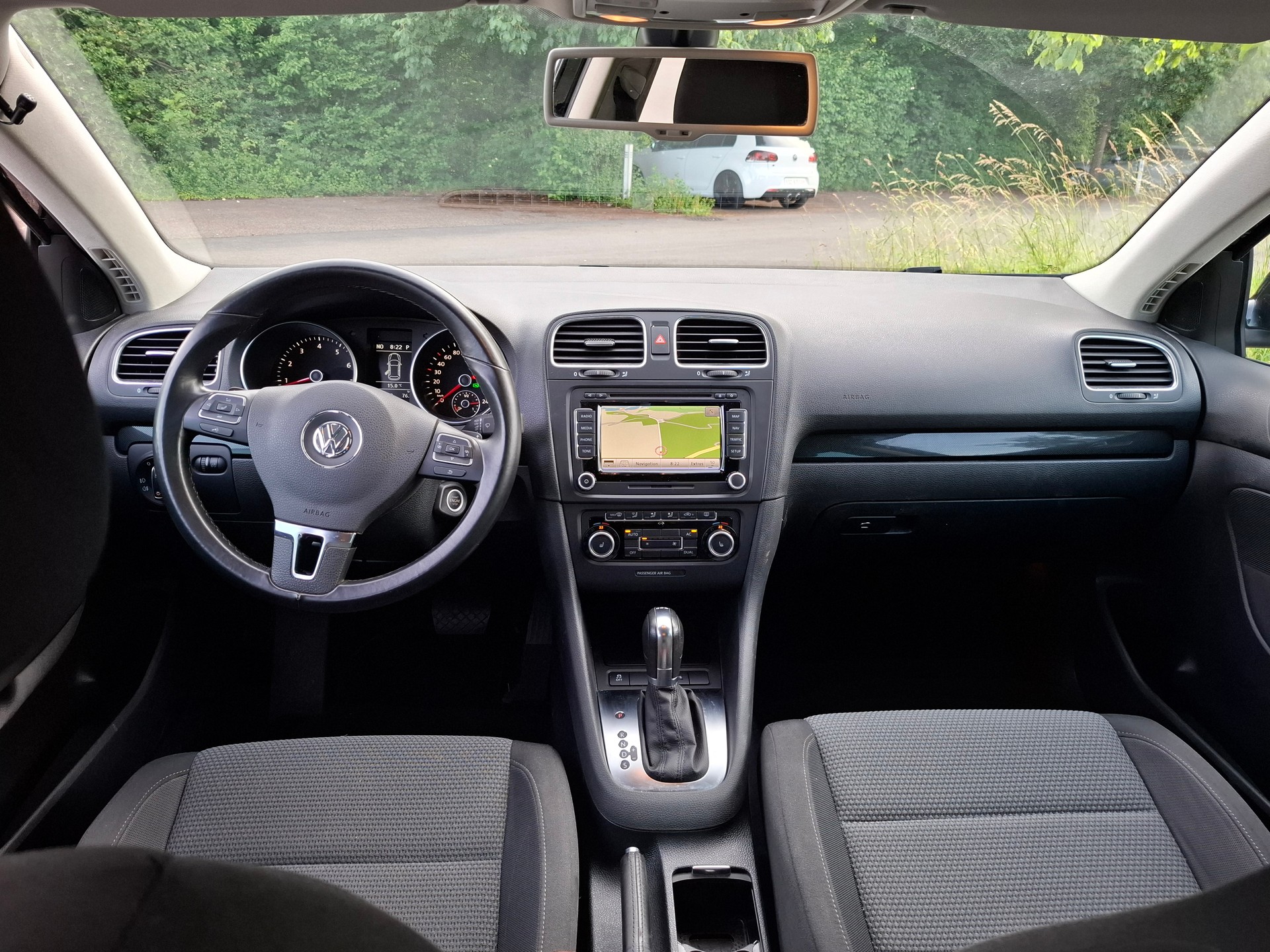VW Golf Variant 1.4 TSI Comfortline DSG-image-9