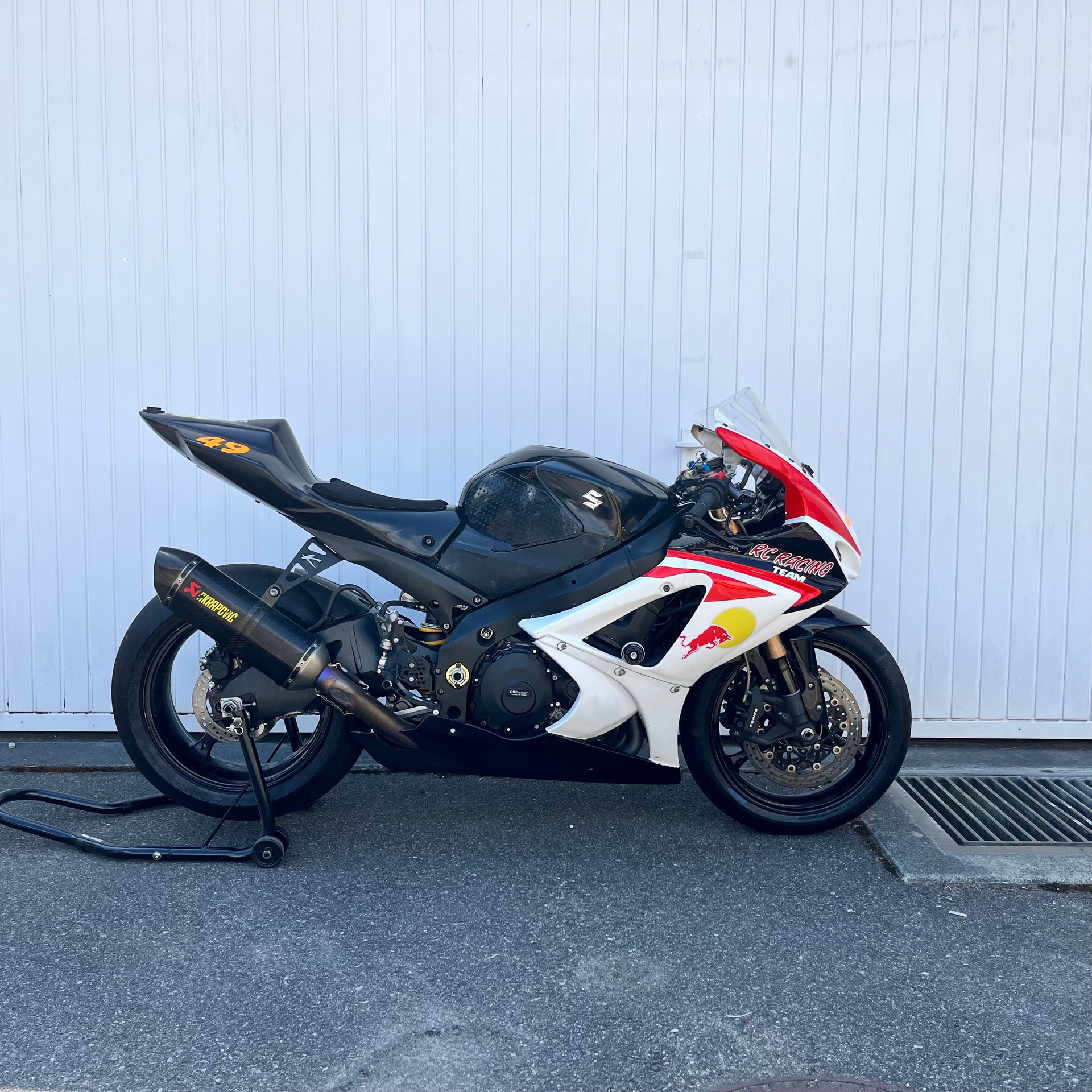 SUZUKI GSX-R 1000 K8-image-5