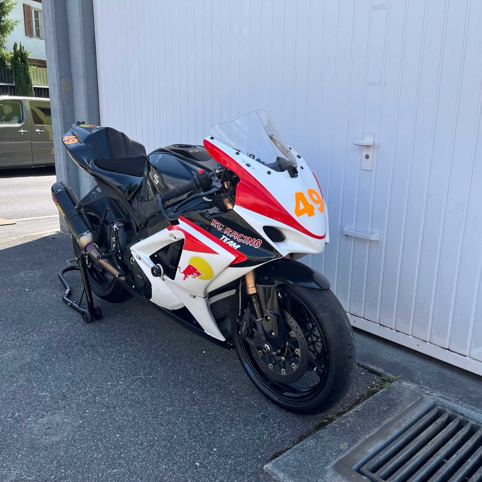 SUZUKI GSX-R 1000 K8-image-4