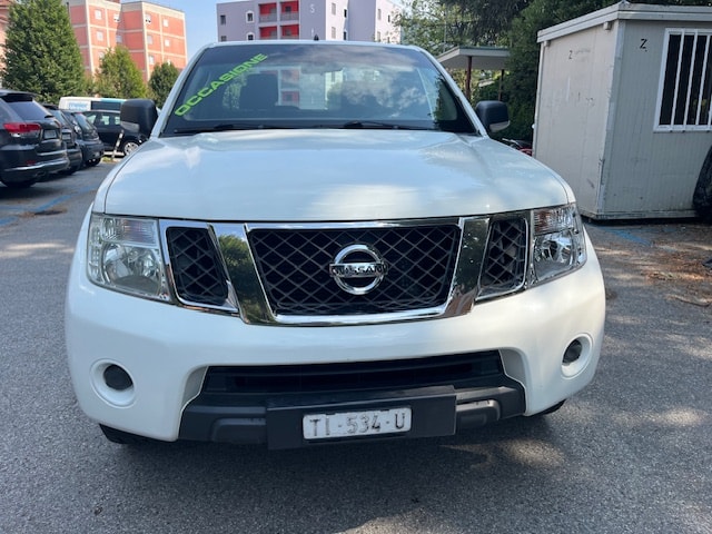 NISSAN Navara King Cab XE 2.5 dCi 4WD