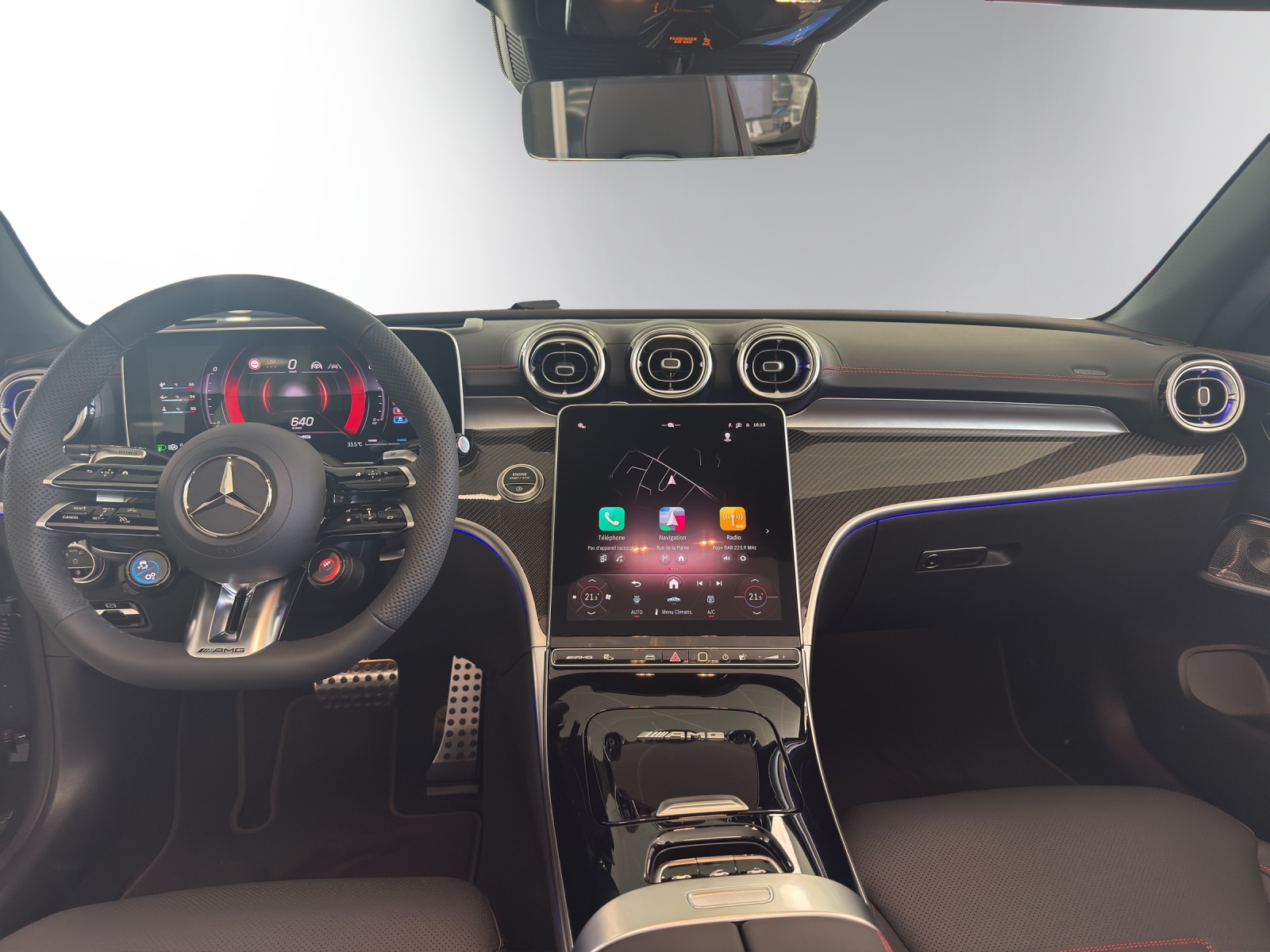 MERCEDES-BENZ CLE AMG 53 Cabrio 4Matic+ 9G-Tronic-image-11