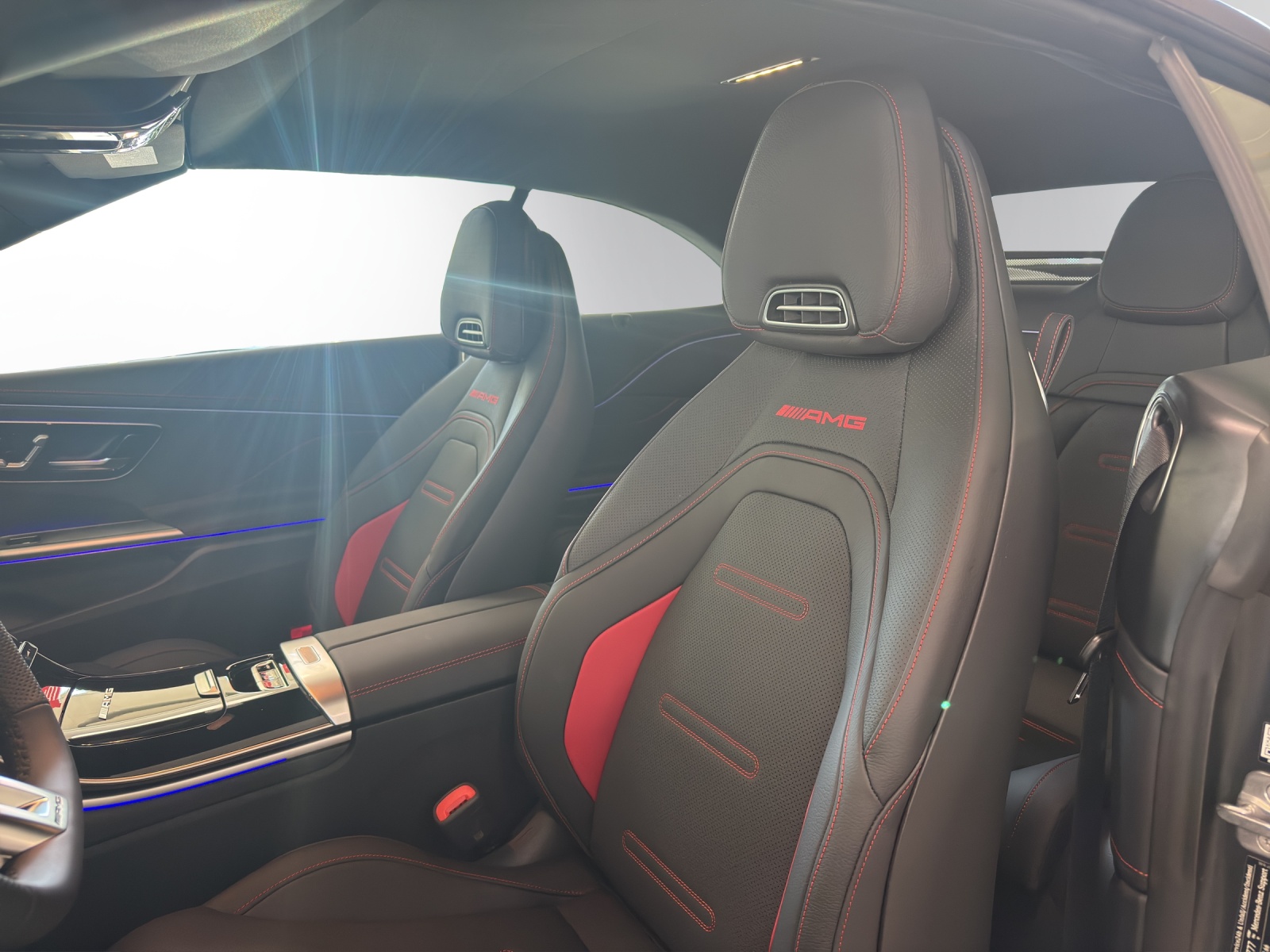 MERCEDES-BENZ CLE AMG 53 Cabrio 4Matic+ 9G-Tronic-image-9