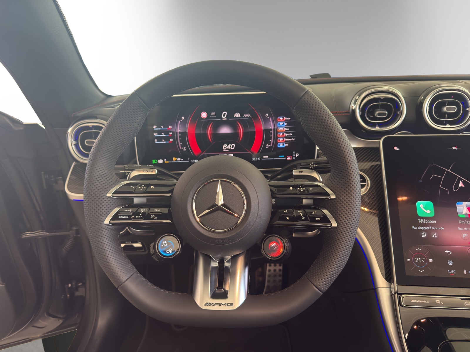 MERCEDES-BENZ CLE AMG 53 Cabrio 4Matic+ 9G-Tronic-image-13