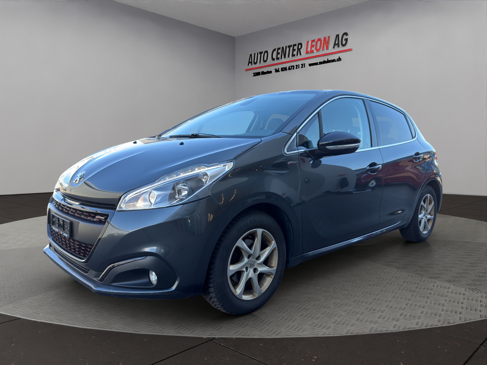 PEUGEOT 208 1.2 PureTech GT Line-showroom-element-1