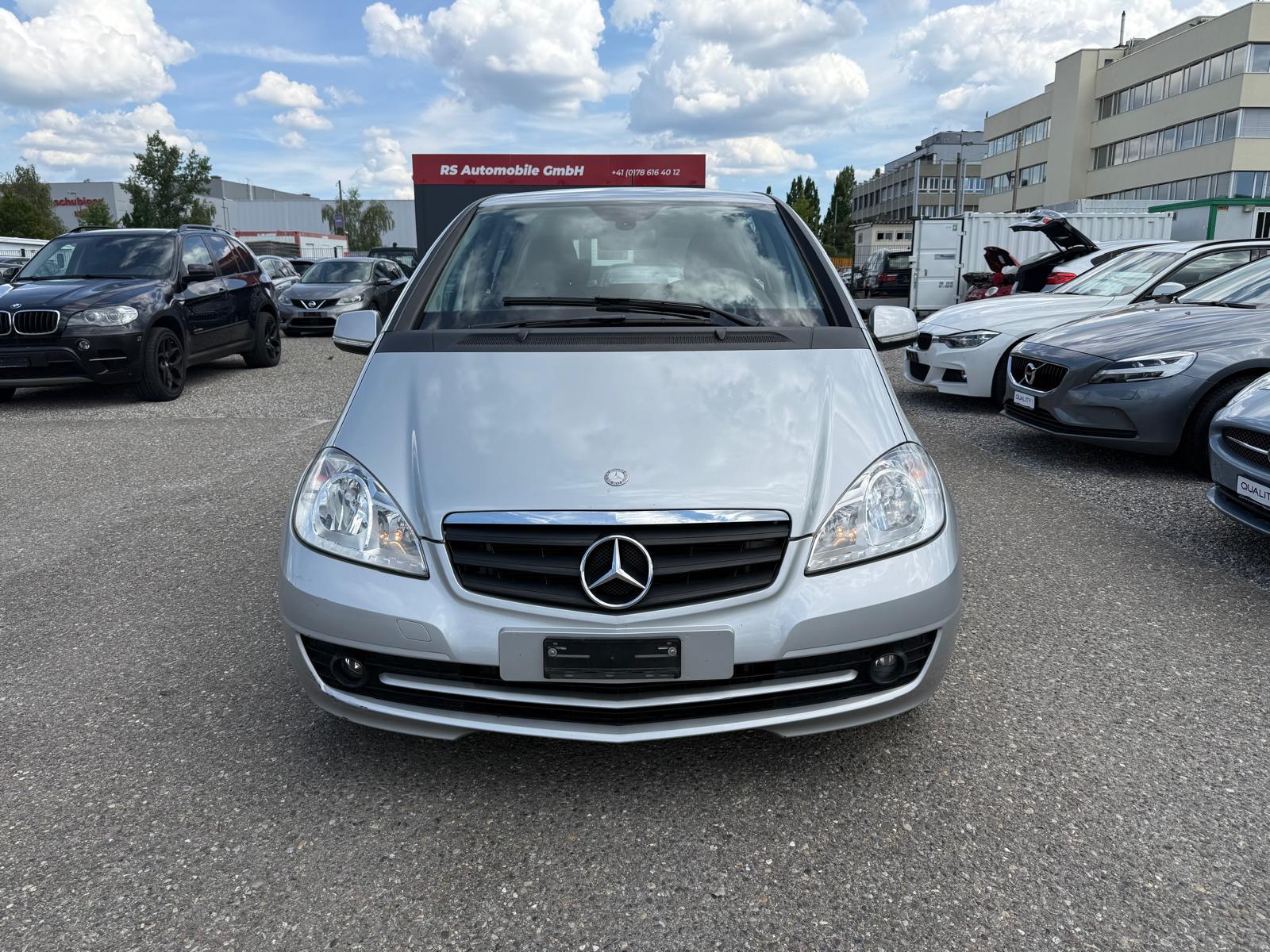 MERCEDES-BENZ A 180 Classic-showroom-element-1