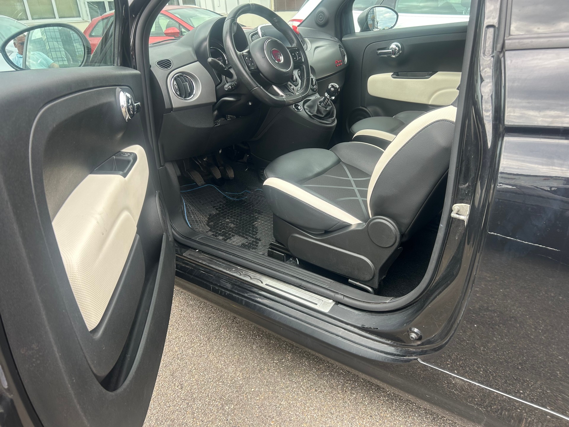 FIAT 500 0.9 Twinair Anniversario-image-10
