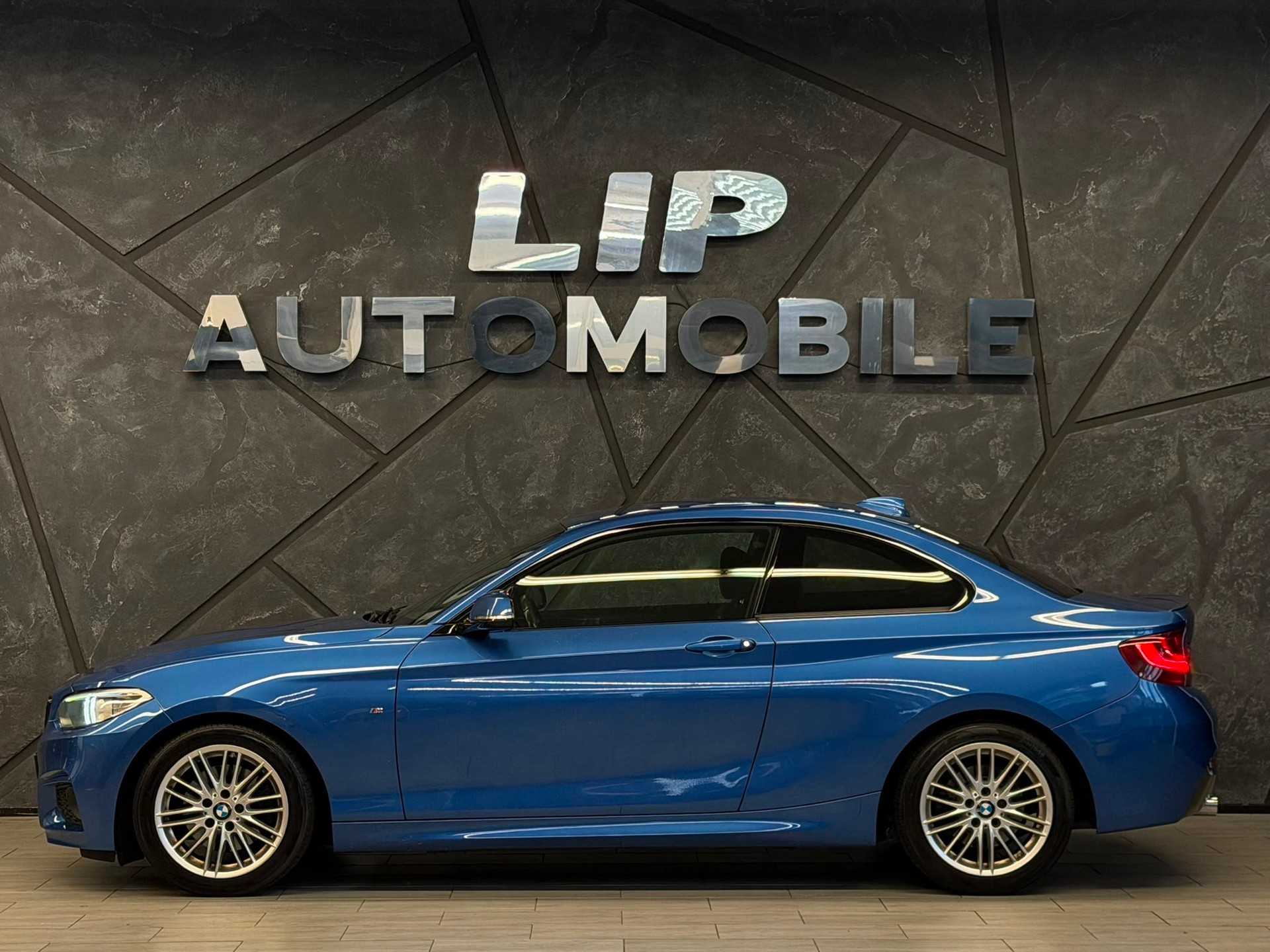 BMW 225d M Sport Steptronic-showroom-element-3