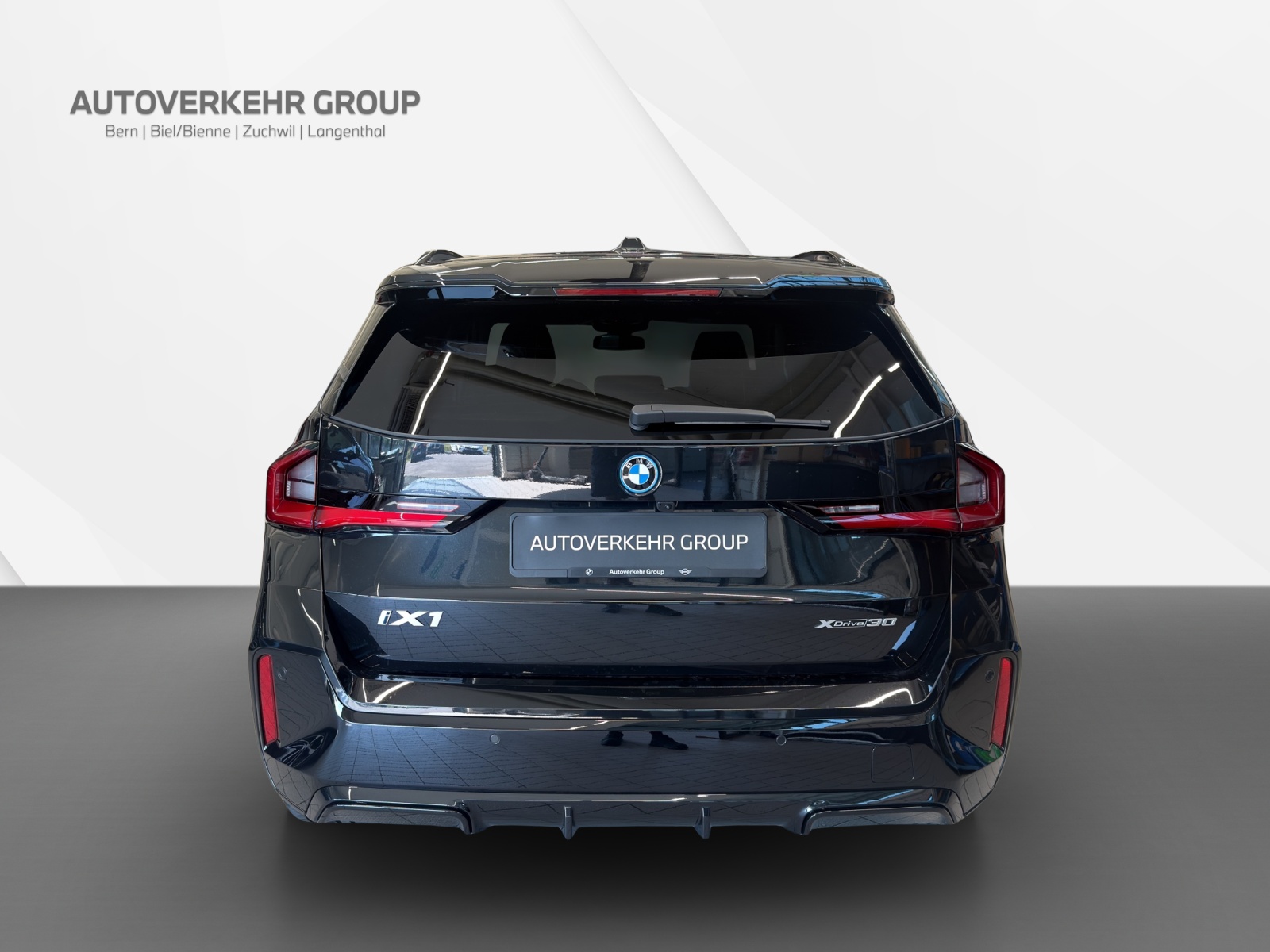 BMW iX1 xDrive 30 M Sport Edition-image-4