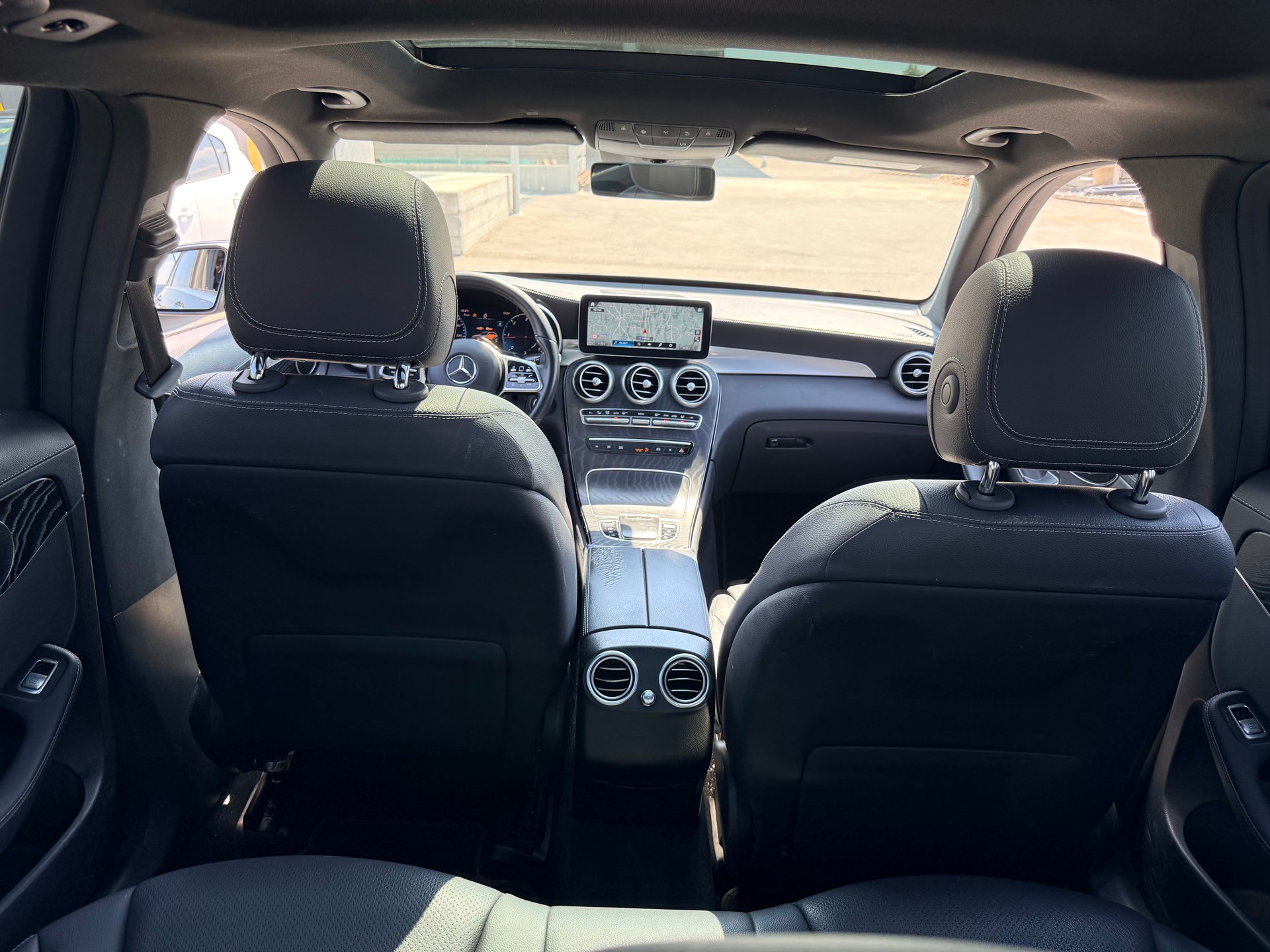 MERCEDES-BENZ GLC 220 d 4Matic 9G-Tronic-image-11
