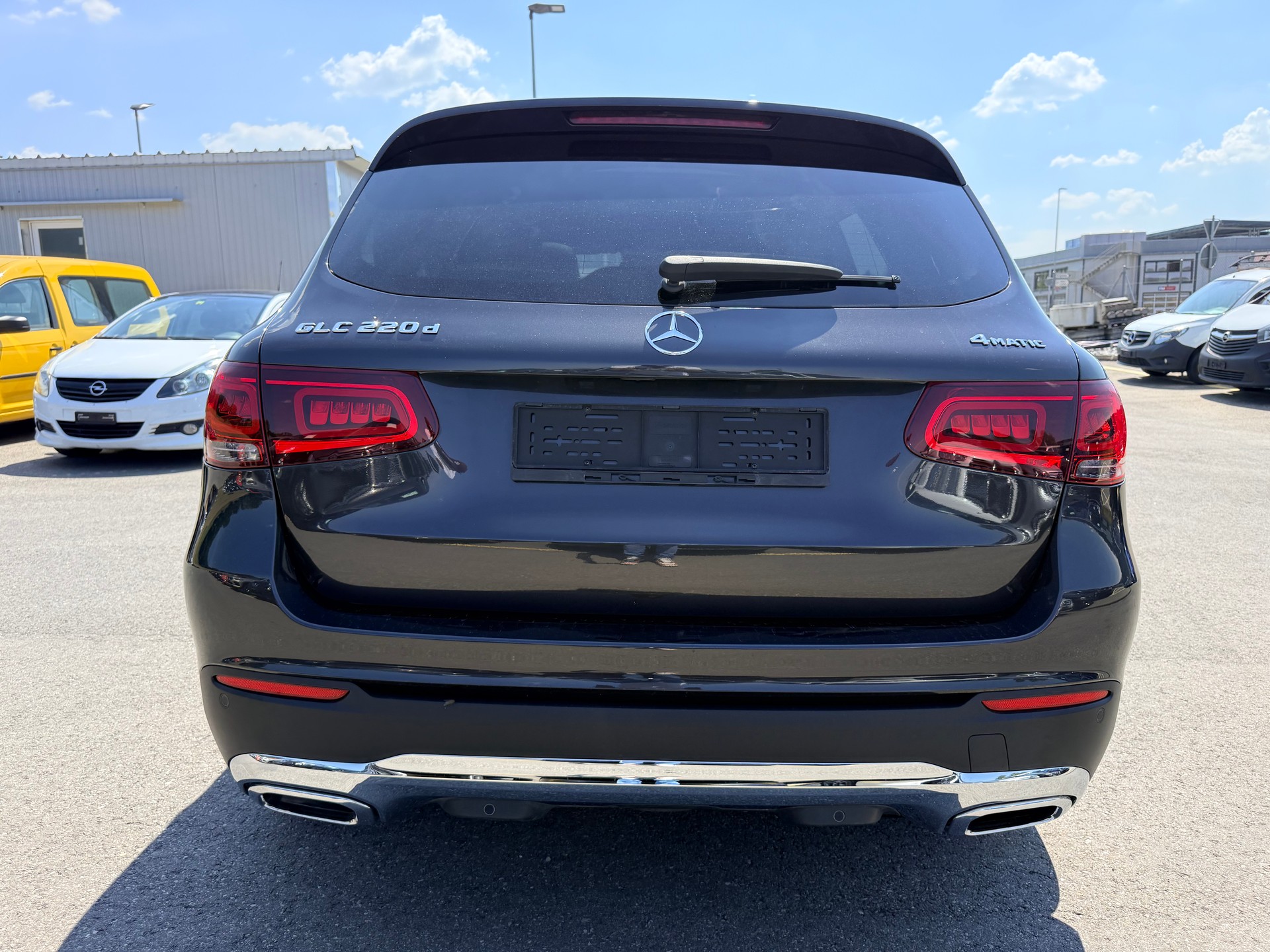MERCEDES-BENZ GLC 220 d 4Matic 9G-Tronic-image-7
