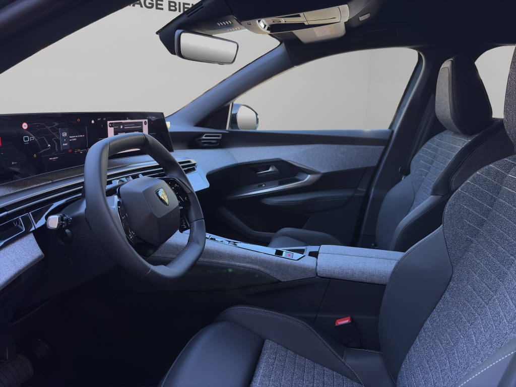 PEUGEOT 3008 1.2 Hybrid Allure Premium-image-6