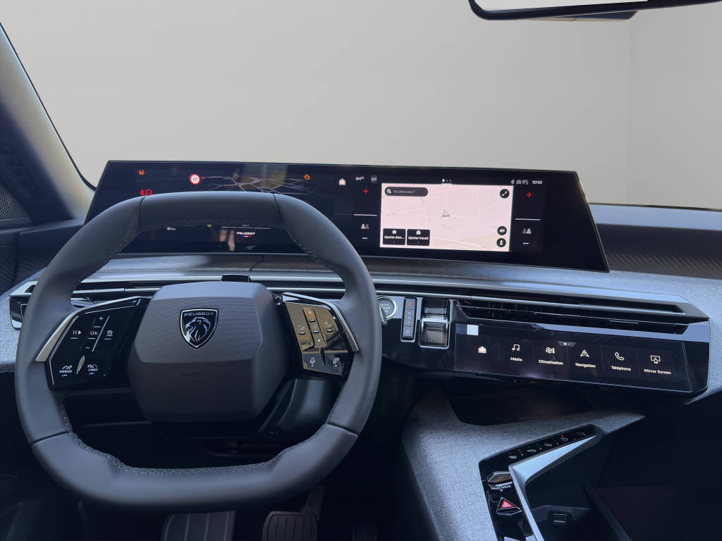 PEUGEOT 3008 1.2 Hybrid Allure Premium-image-7