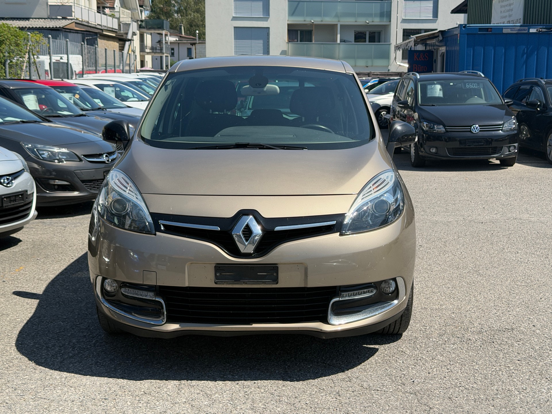 RENAULT Scénic 1.2 16V Turbo Bose Edition-image-3
