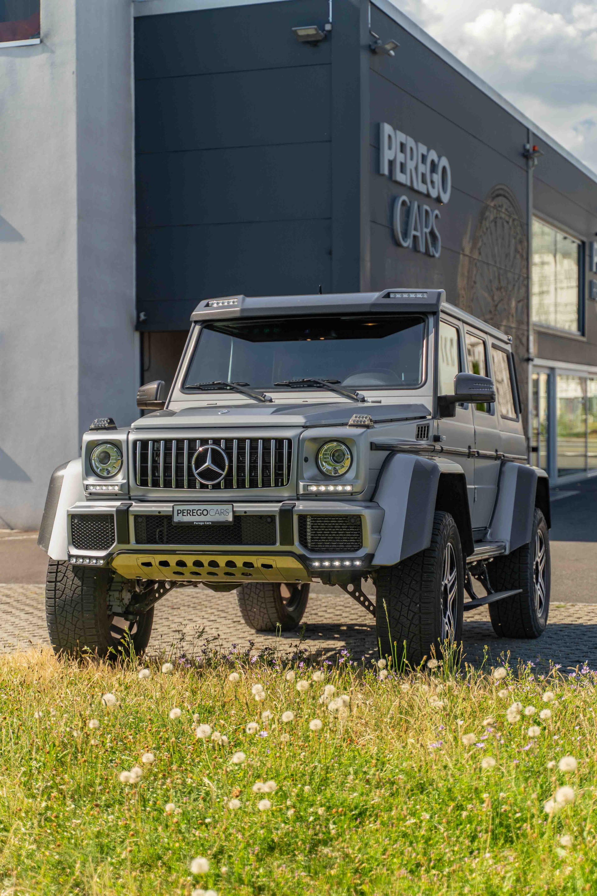 MERCEDES-BENZ G 500-image-13
