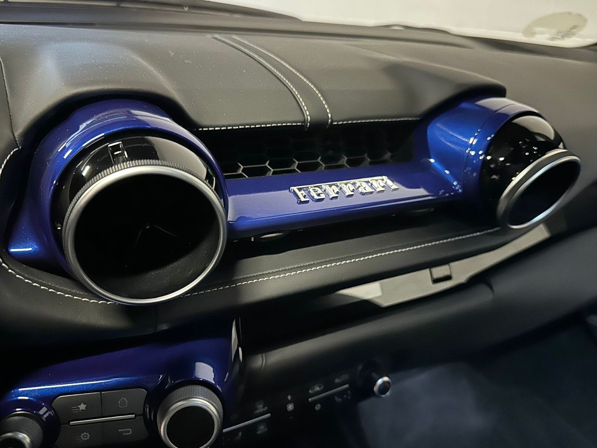 FERRARI 812 Superfast Einzelstück-image-6