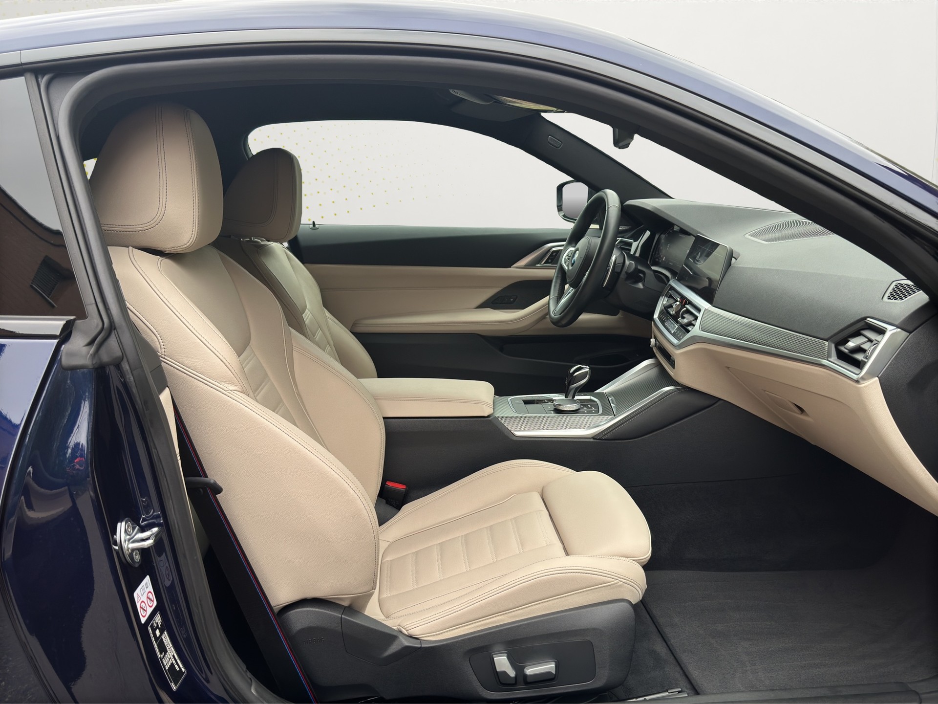 BMW M440d xDrive 48V Coupé (CH) INDIVIDUAL-image-11