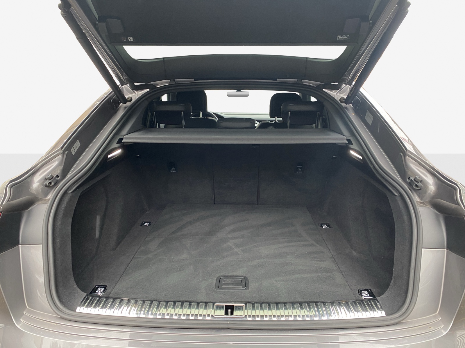 AUDI e-tron 50 Sportback Attraction quattro-image-12